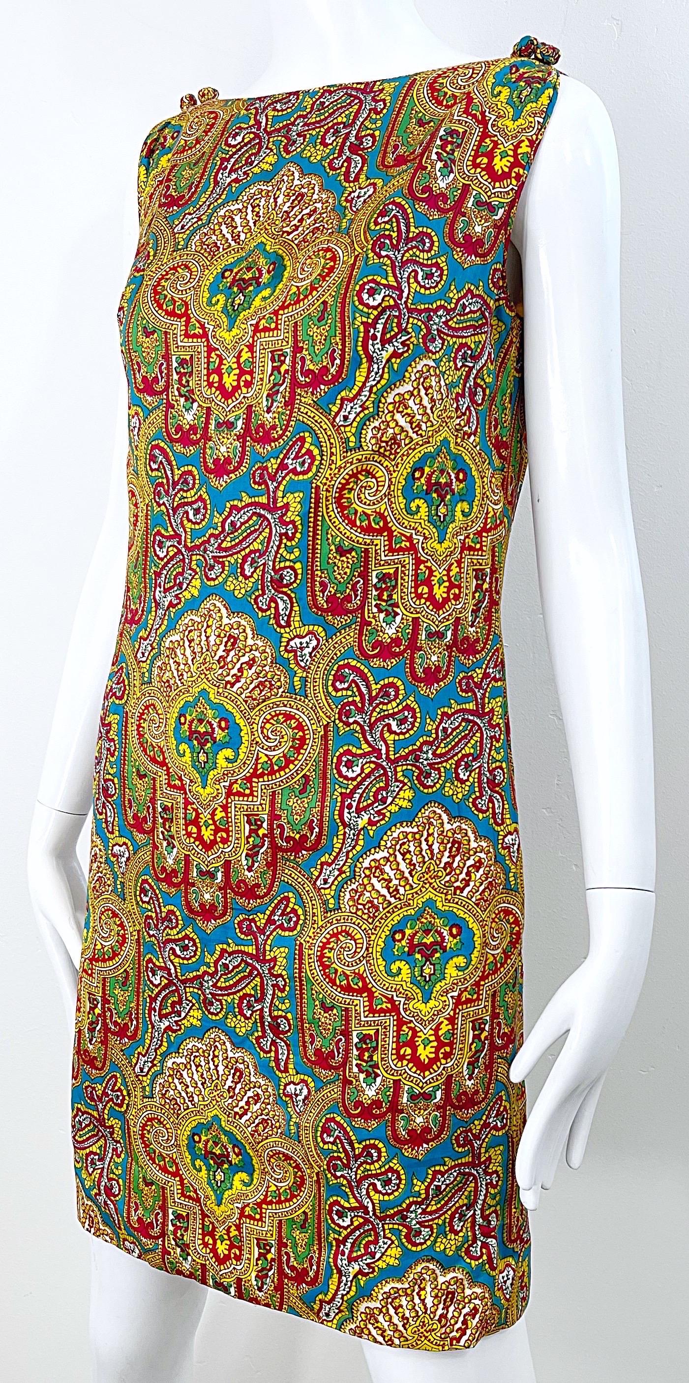 1960s Dynasty Paisley Bright Colorful Silk Vintage 60s Sleeveless Shift Dress For Sale 8