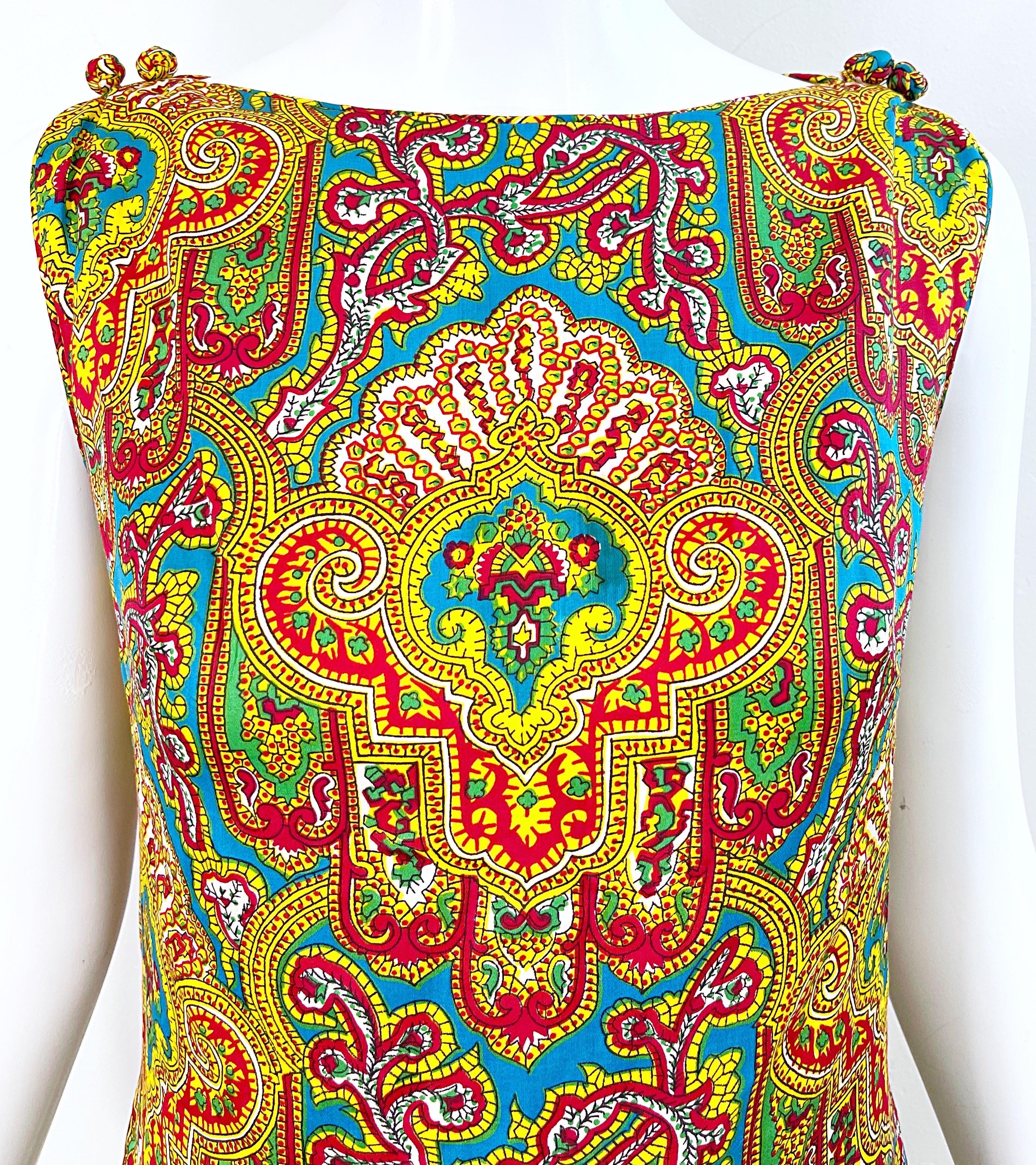 1960s Dynasty Paisley Bright Colorful Silk Vintage 60s Sleeveless Shift Dress For Sale 1