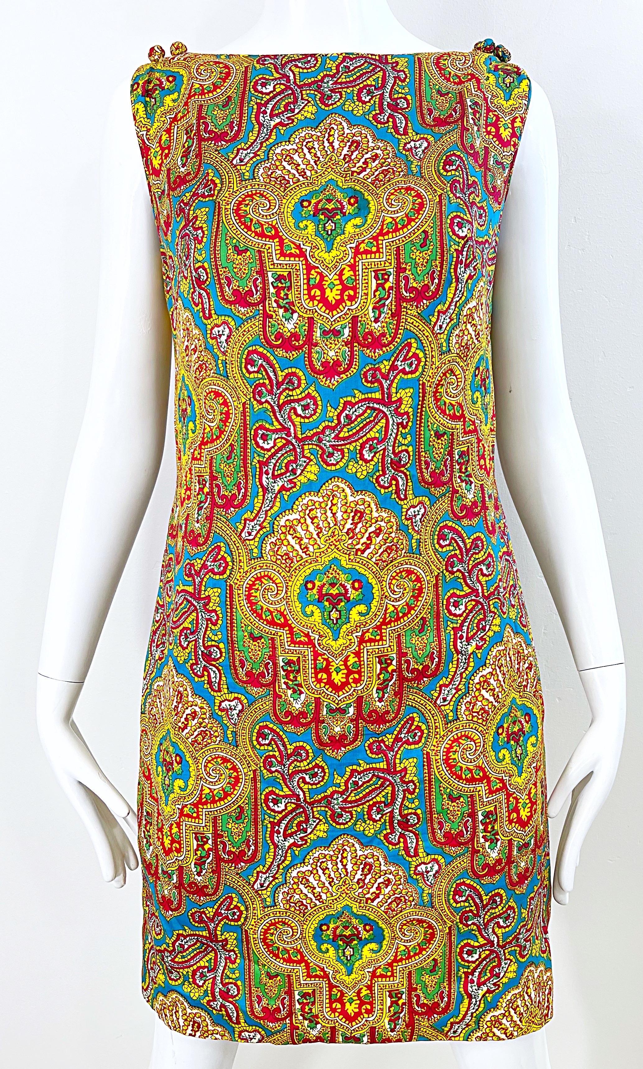 1960s Dynasty Paisley Bright Colorful Silk Vintage 60s Sleeveless Shift Dress For Sale 4