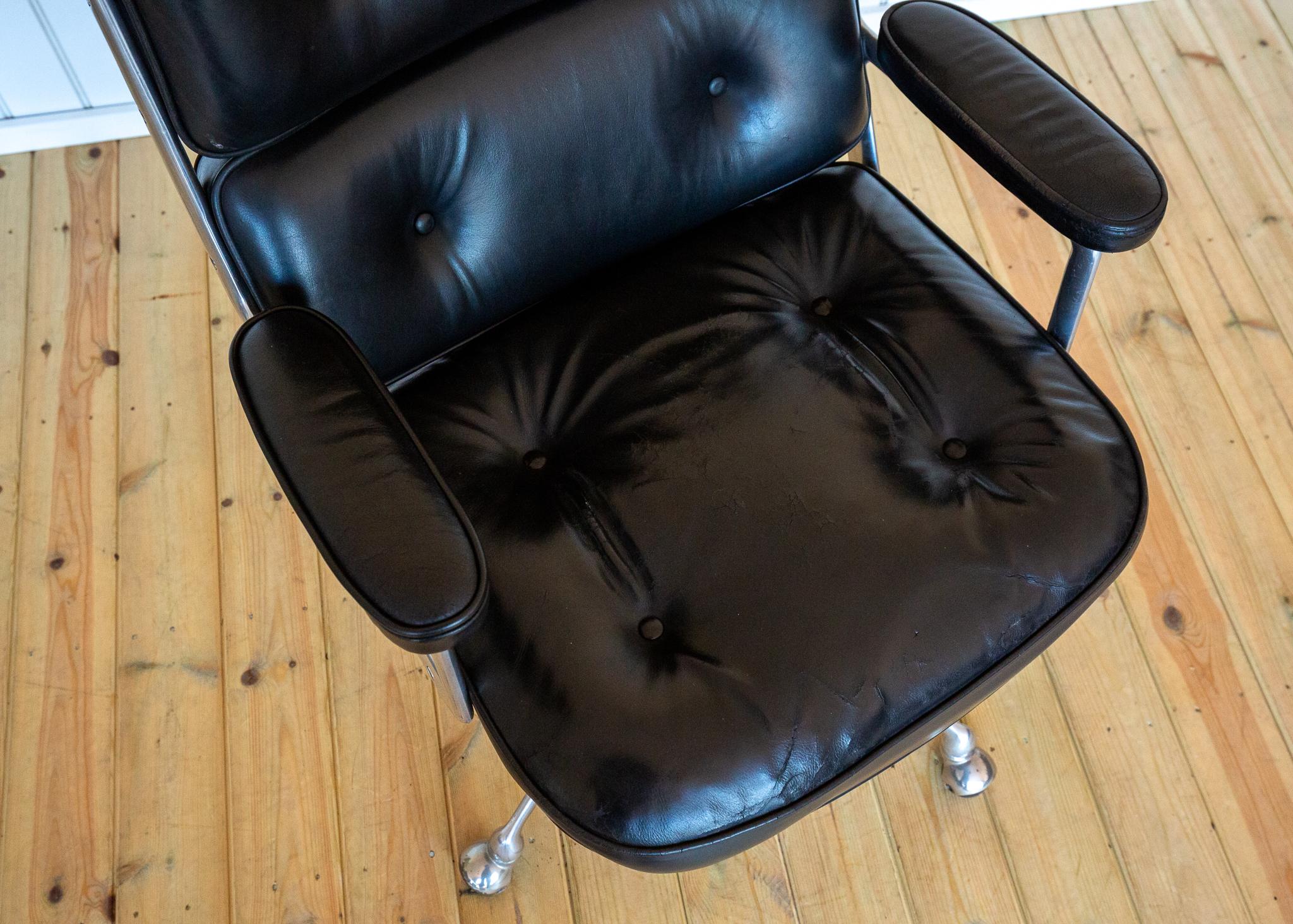 1960er Jahre Eames 3474 Time Life Executive Lobby Desk Chair Vitra Office Schwarzes Leder im Angebot 8
