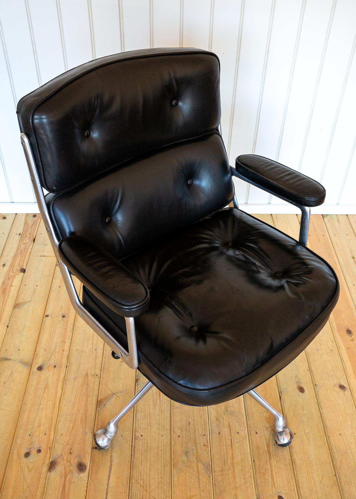 1960er Jahre Eames 3474 Time Life Executive Lobby Desk Chair Vitra Office Schwarzes Leder im Zustand „Gut“ im Angebot in London, GB
