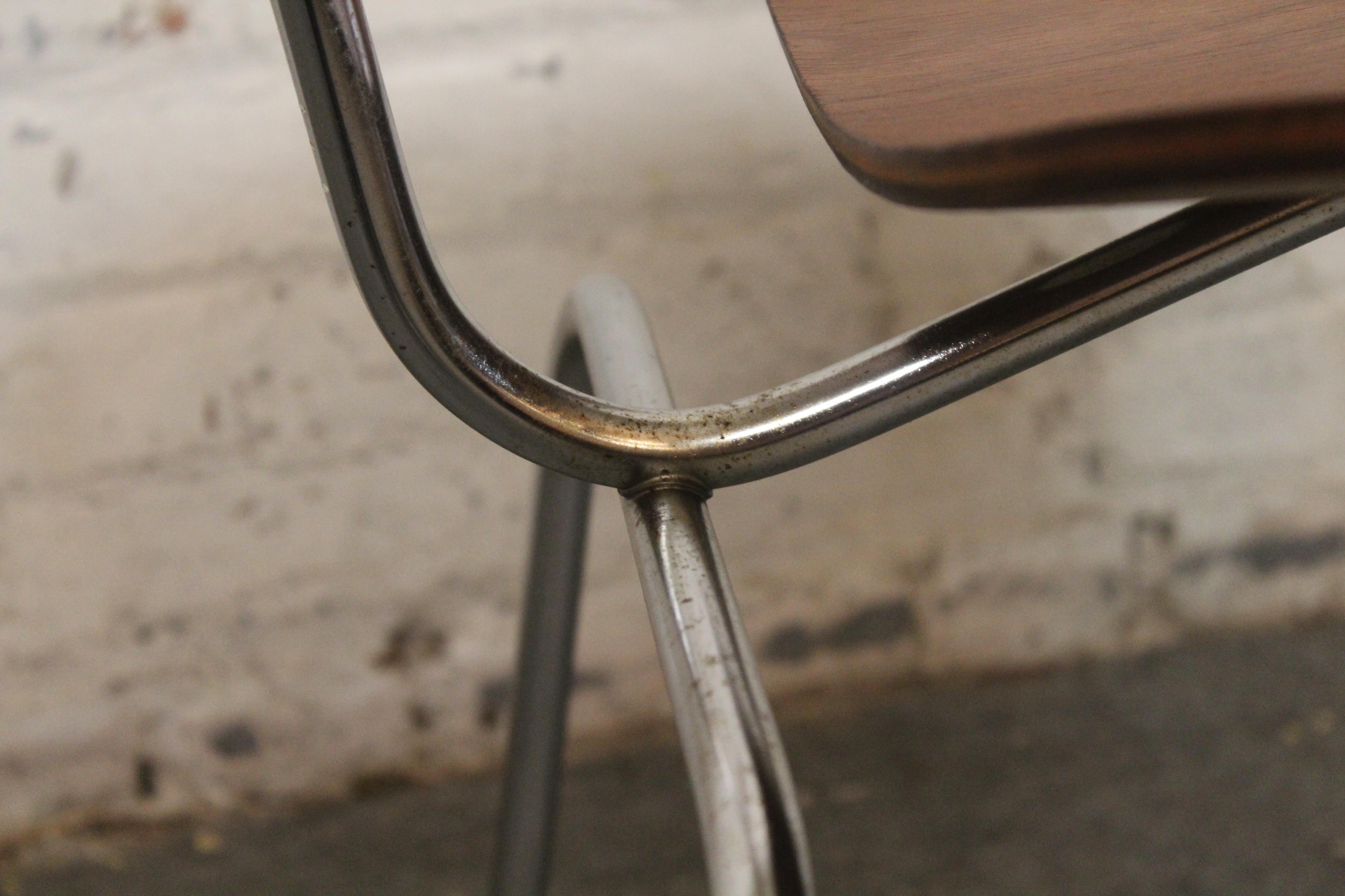 1960's Eames DCM Chair by Herman Miller For Sale 2
