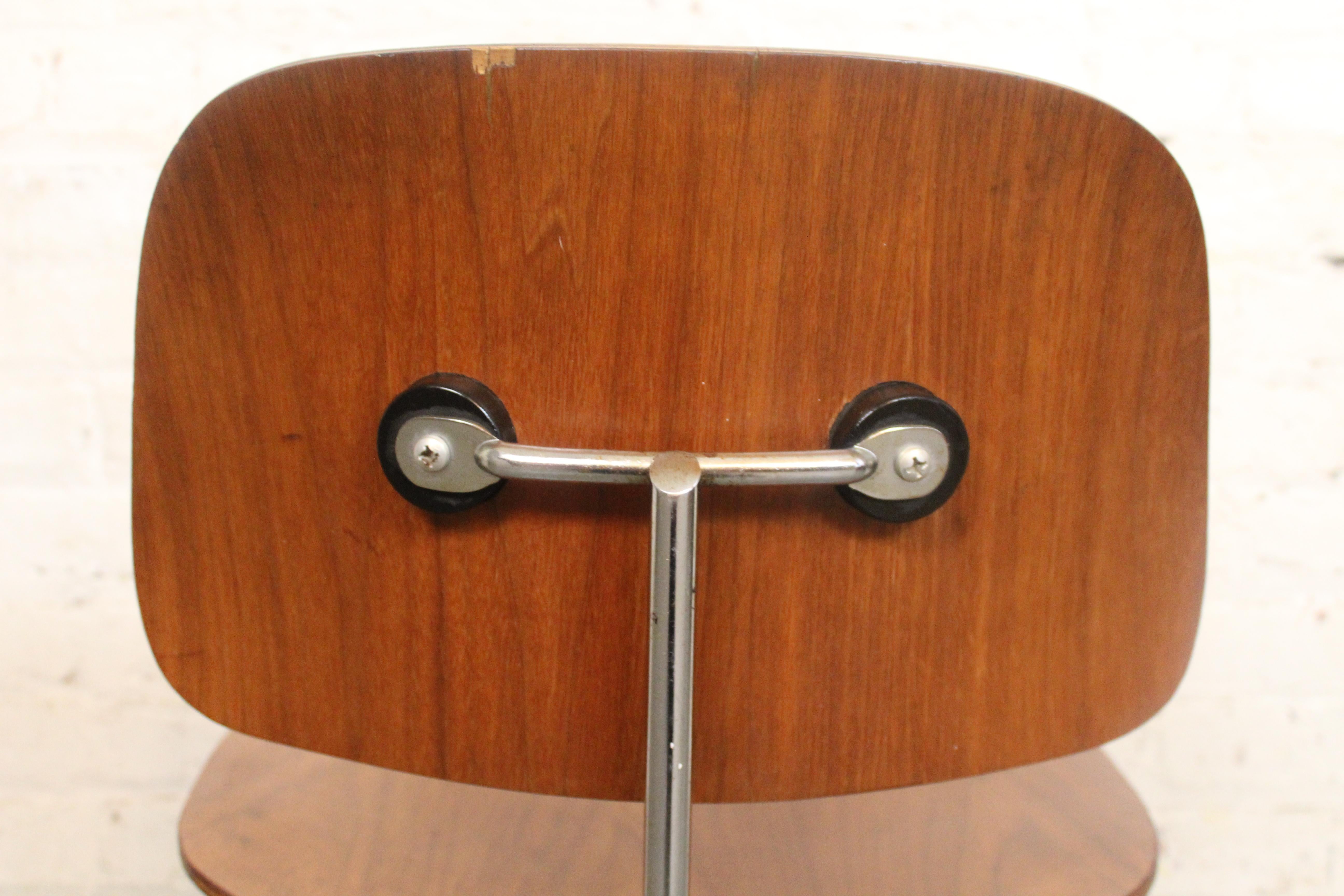 1960's Eames DCM Chair by Herman Miller For Sale 3