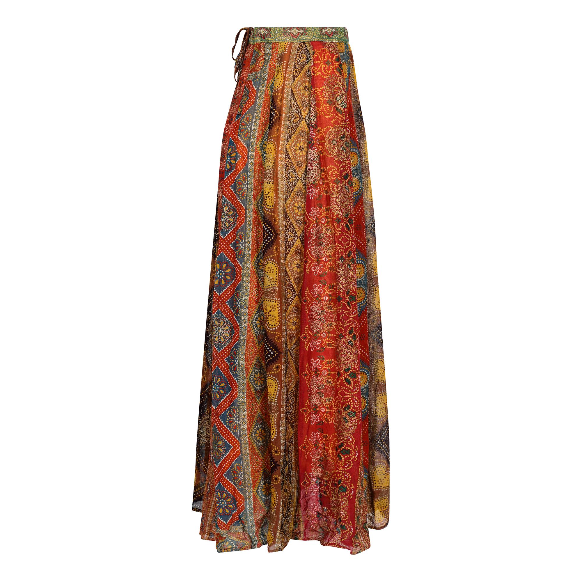 Original late 1960s or early 1970s hand painted block print Indian skirt in pristine vintage condition. This is an authentic and sort after original example of early boho or hippie fashion which has been carefully stored for nearly 50 years. The