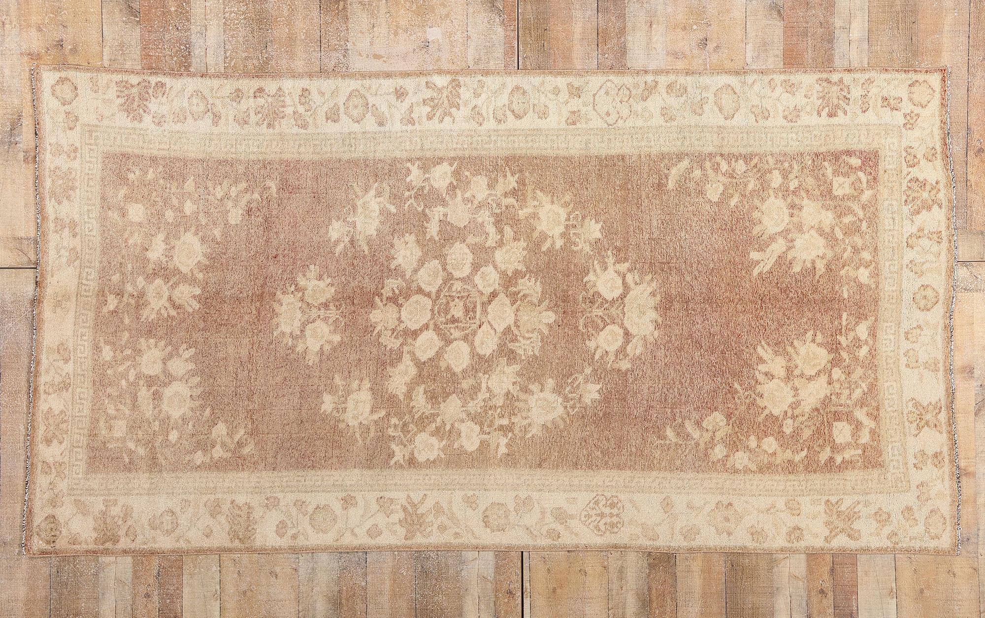 Alfombra turca de Oushak en tonos tierra de los años 60 con estilo moderno en venta 3
