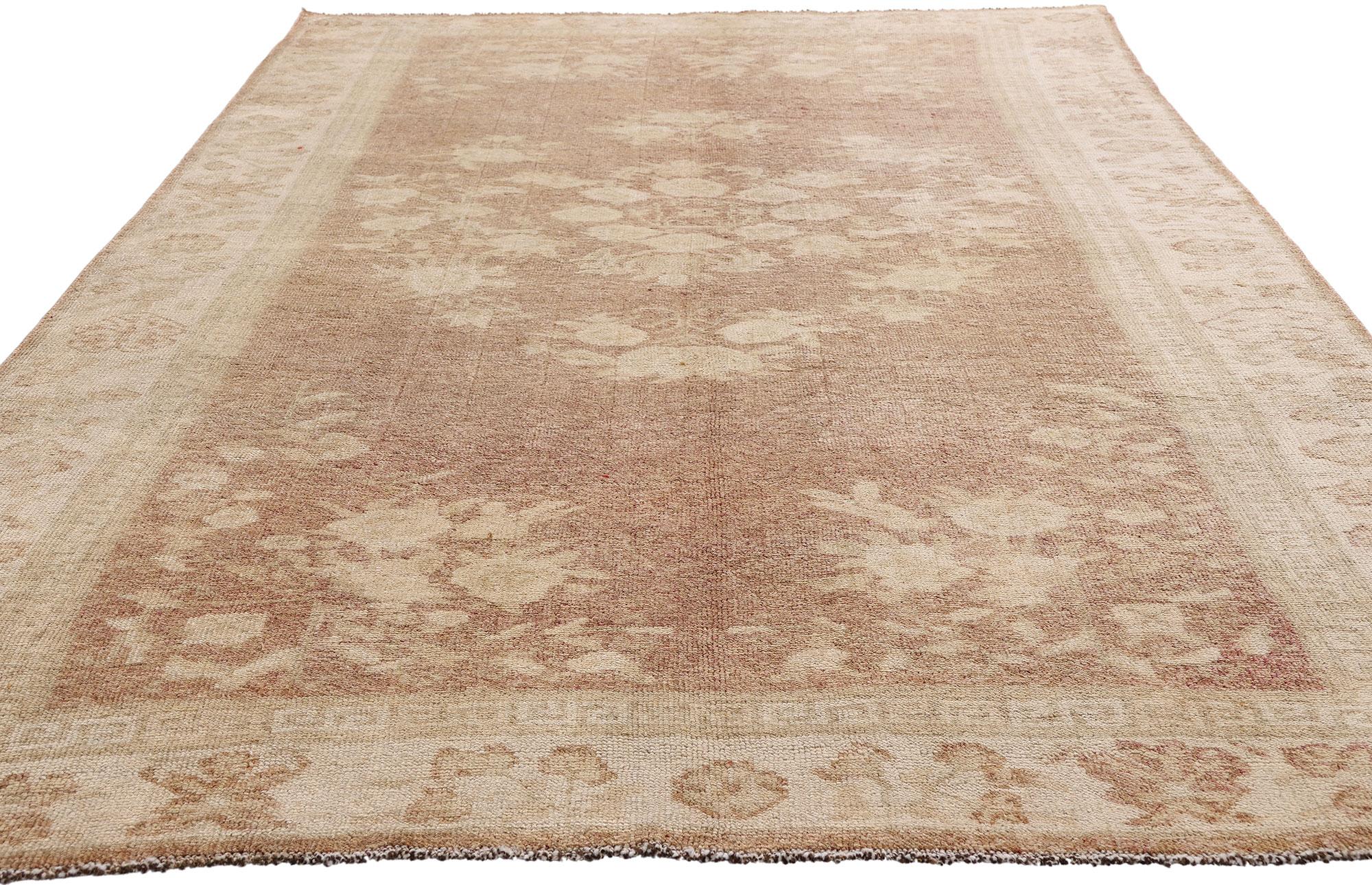 Alfombra turca de Oushak en tonos tierra de los años 60 con estilo moderno Anudado a mano en venta