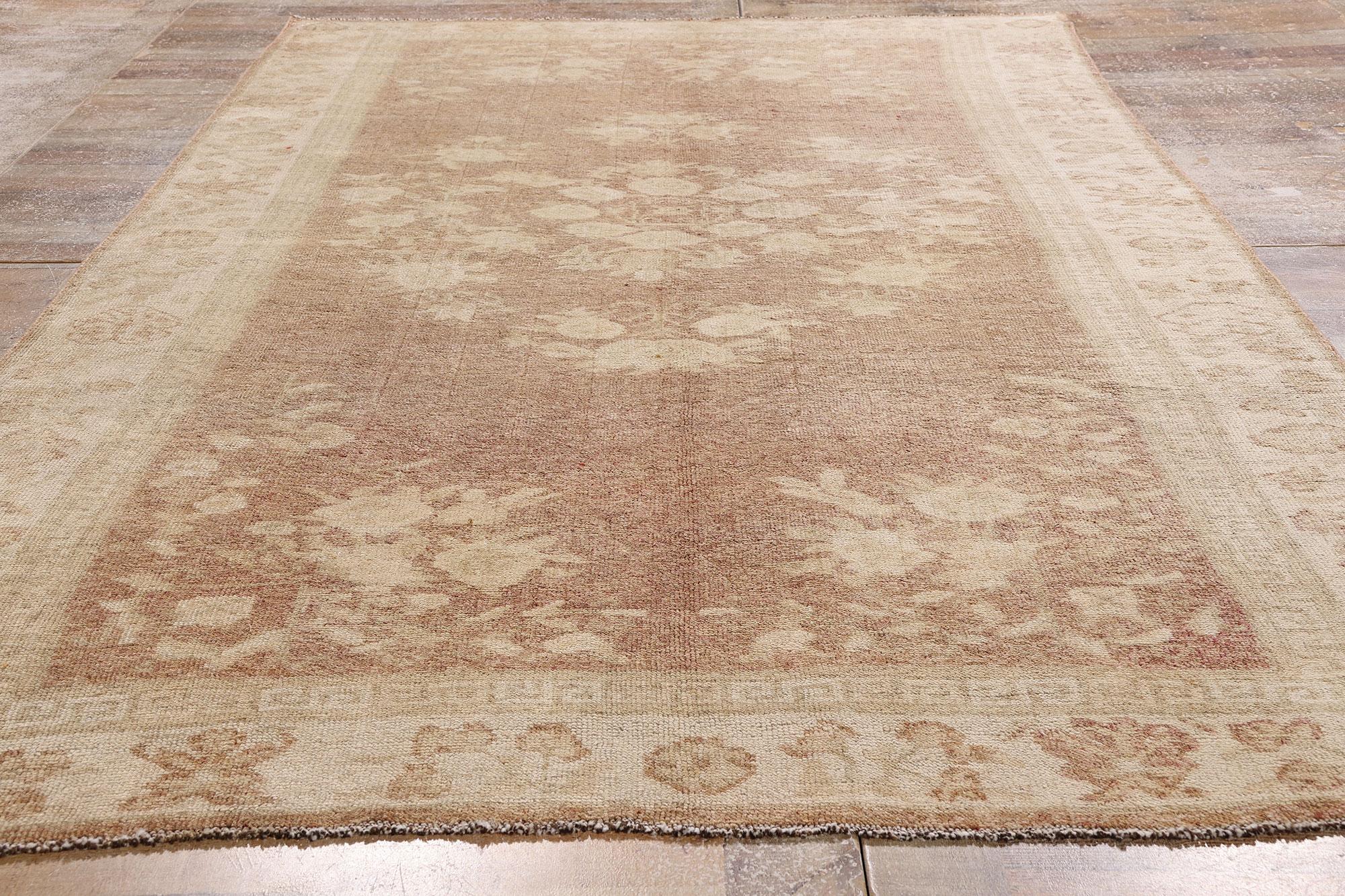 Alfombra turca de Oushak en tonos tierra de los años 60 con estilo moderno en Bueno estado para la venta en Dallas, TX