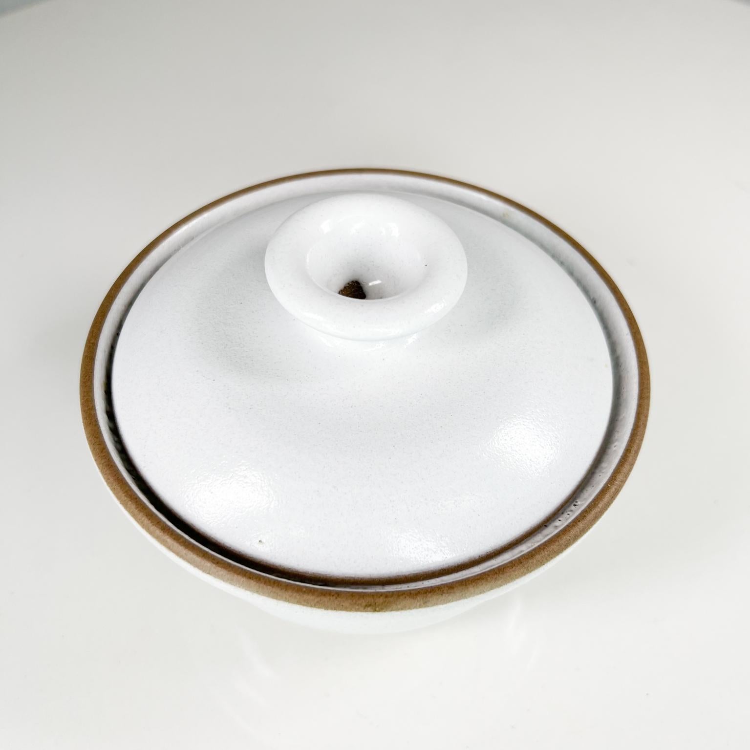 Mid-Century Modern 1960s Edith Heath Studio Pottery Covered Ceramic Dish MoMA For Sale