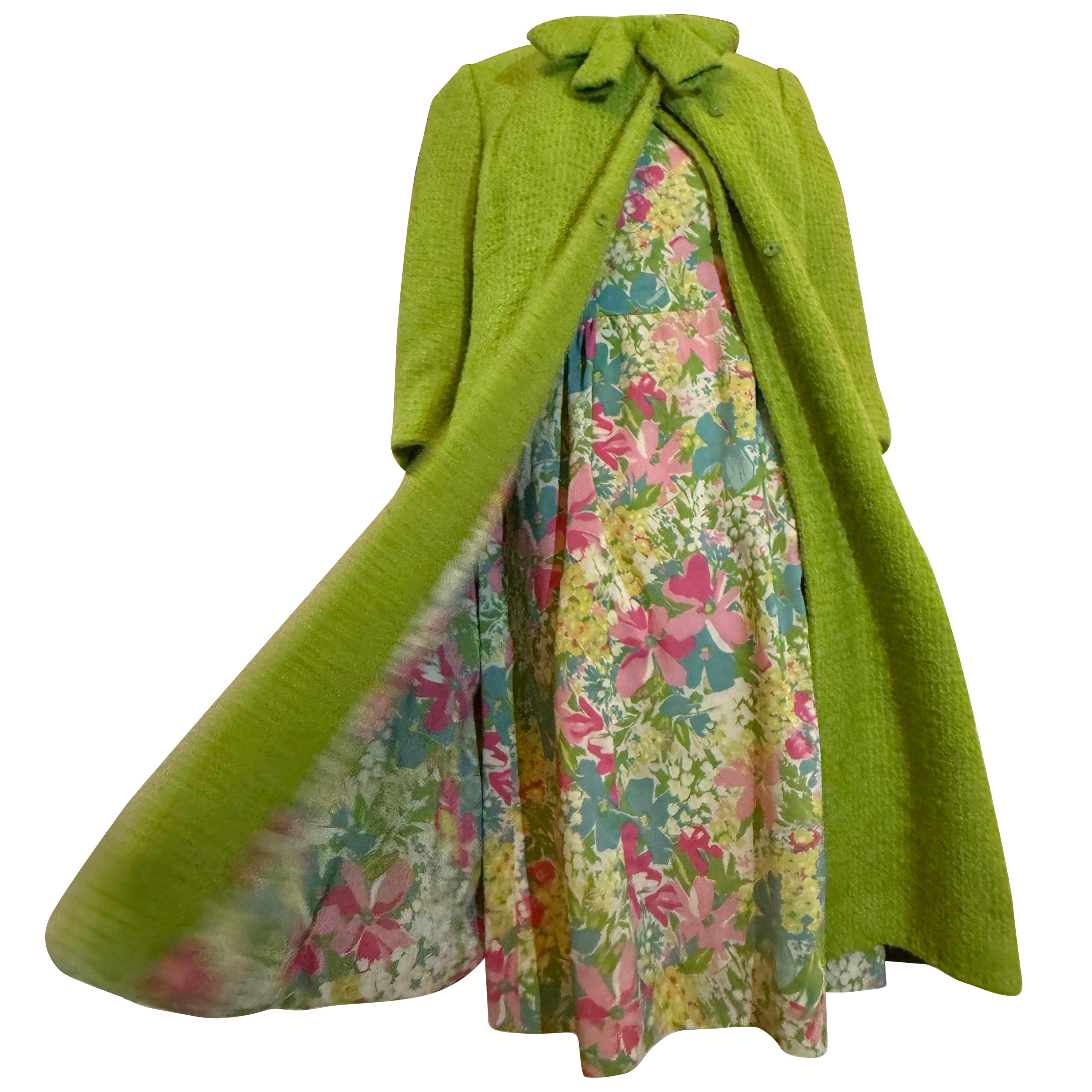 1960er Jahre Edith Small 2-teiliges Frühlingsblumenkleid 
Tweed-Mantel-Ensemble in Chartreuse im Angebot