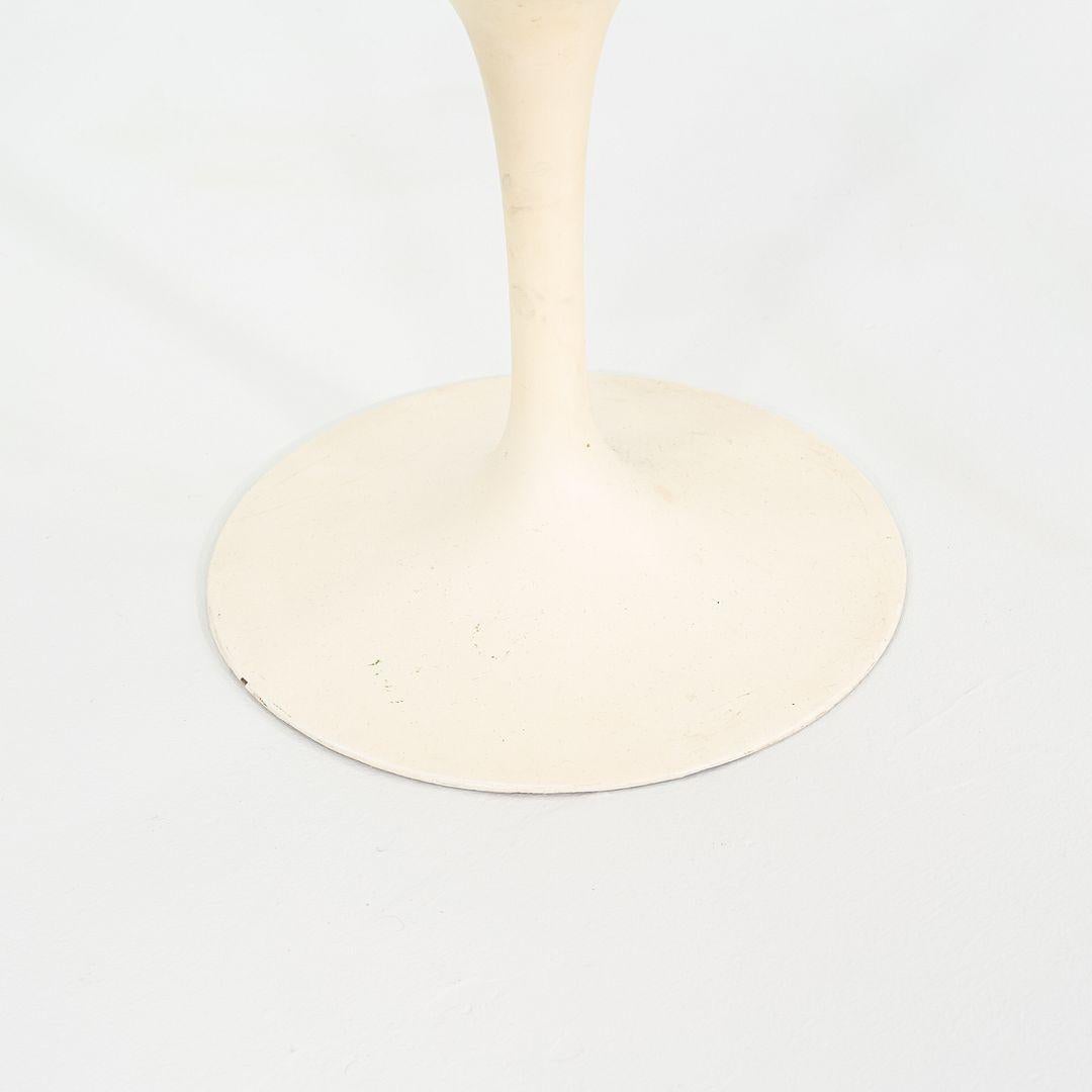 1960er Jahre Eero Saarinen für Knoll 152 Tulip Drehhocker mit Vinylsitz im Angebot 1