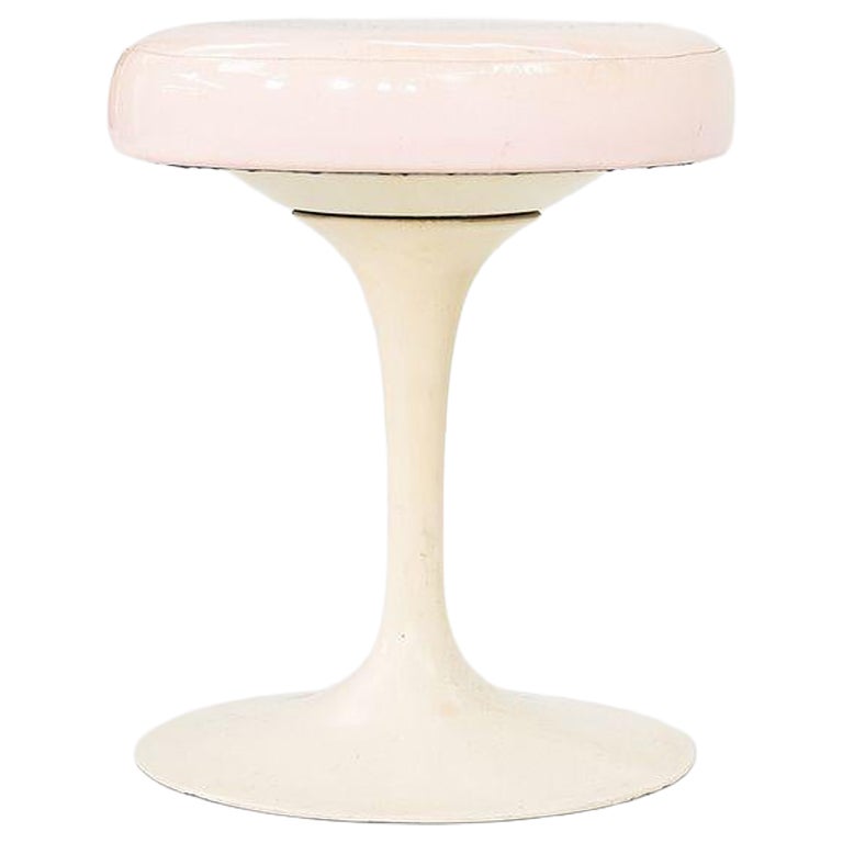 1960er Jahre Eero Saarinen für Knoll 152 Tulip Drehhocker mit Vinylsitz im Angebot