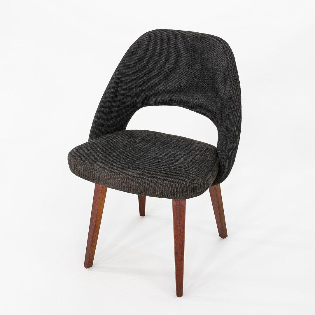 1960s Eero Saarinen for Knoll Armless Executive Dining Chair with Wooden Legs im Angebot 5