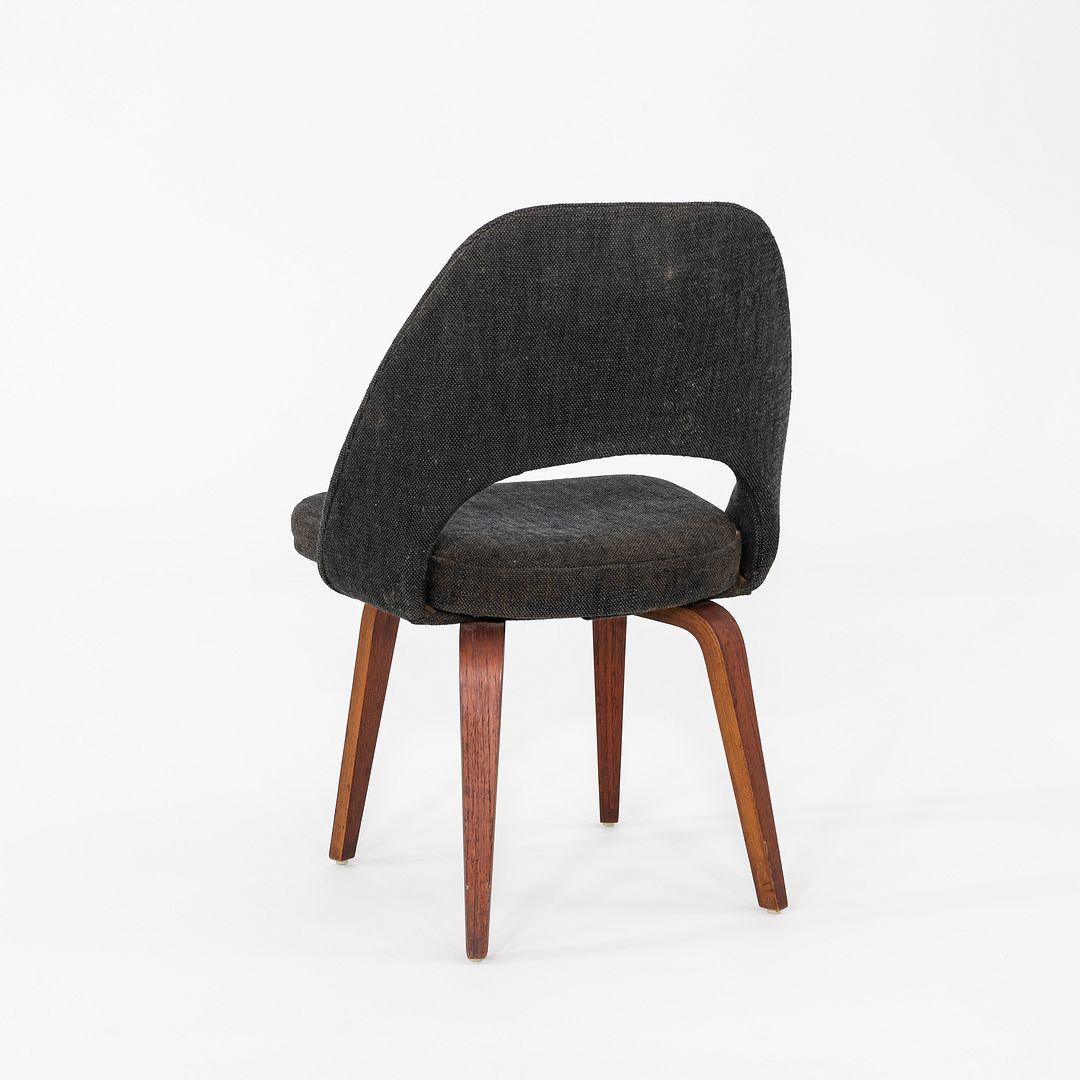1960s Eero Saarinen for Knoll Armless Executive Dining Chair with Wooden Legs (Moderne) im Angebot