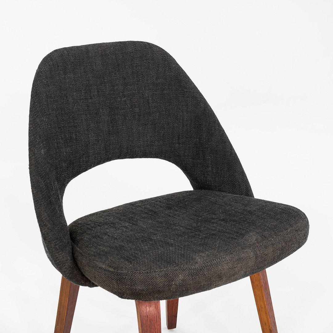 1960s Eero Saarinen for Knoll Armless Executive Dining Chair with Wooden Legs im Angebot 2