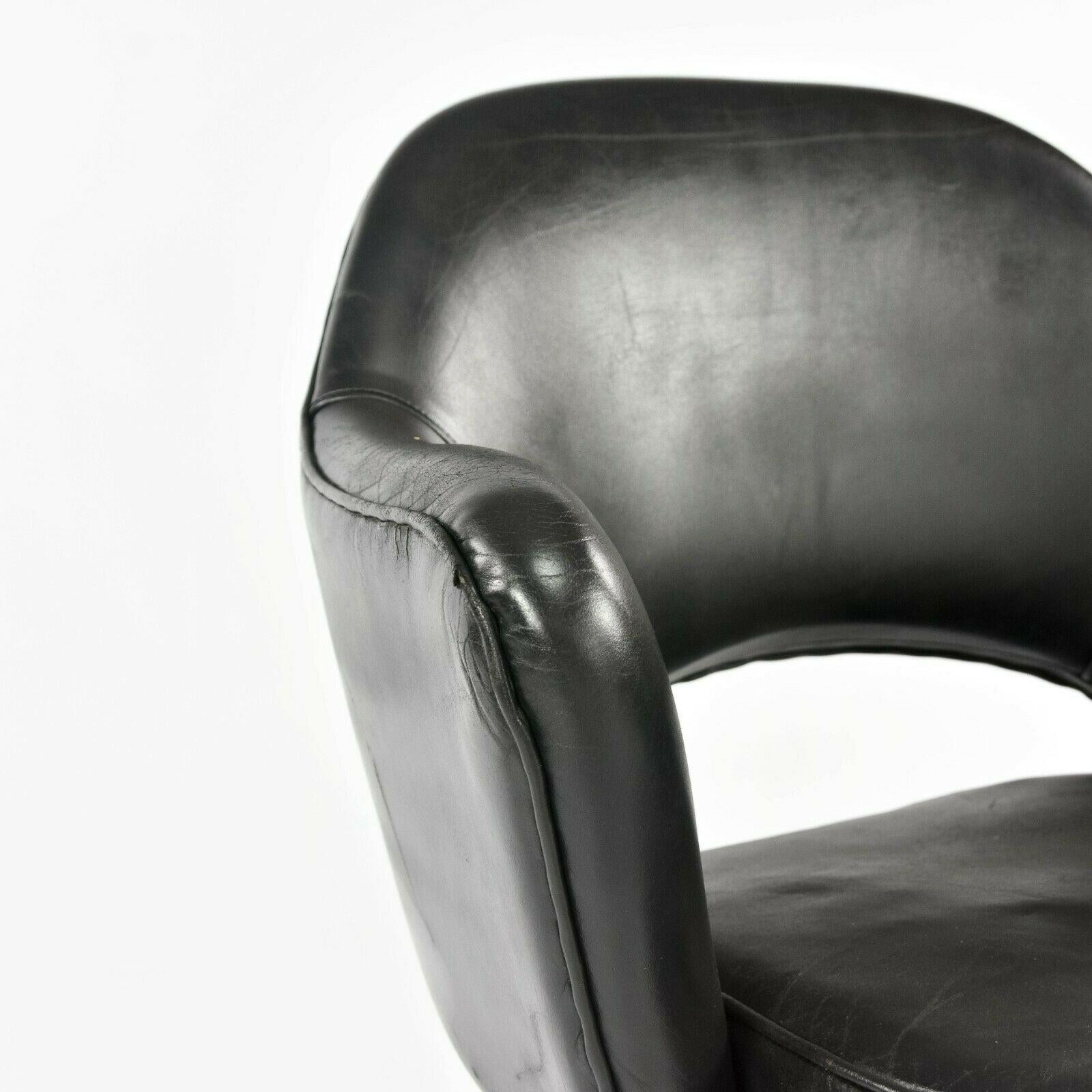 1960s Eero Saarinen for Knoll Executive Dining Arm Chair in Black Leather For Sale 6