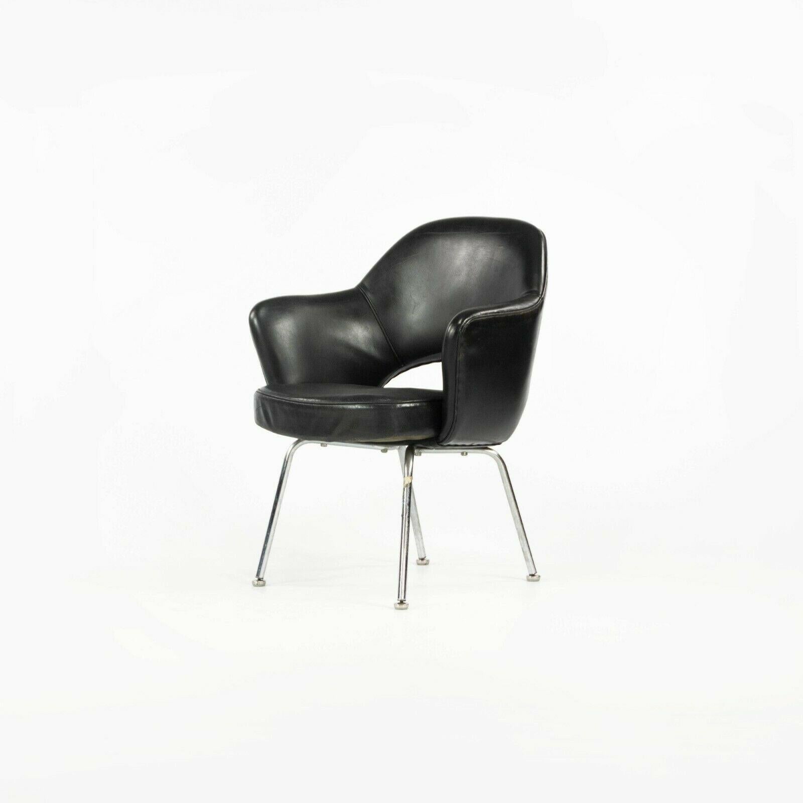 1960s Eero Saarinen for Knoll Executive Dining Arm Chair in Black Leather For Sale 2
