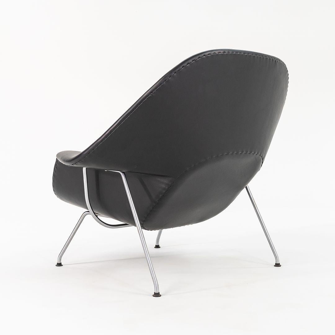 Milieu du XXe siècle Chaise et pouf Eero Saarinen for Knoll Womb des années 1960 en cuir neuf, modèle 70L en vente