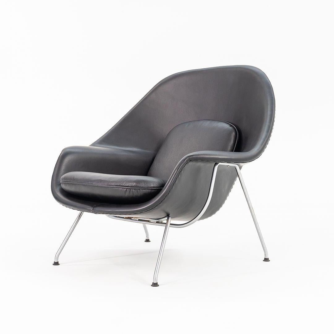 Chaise et pouf Eero Saarinen for Knoll Womb des années 1960 en cuir neuf, modèle 70L en vente 1