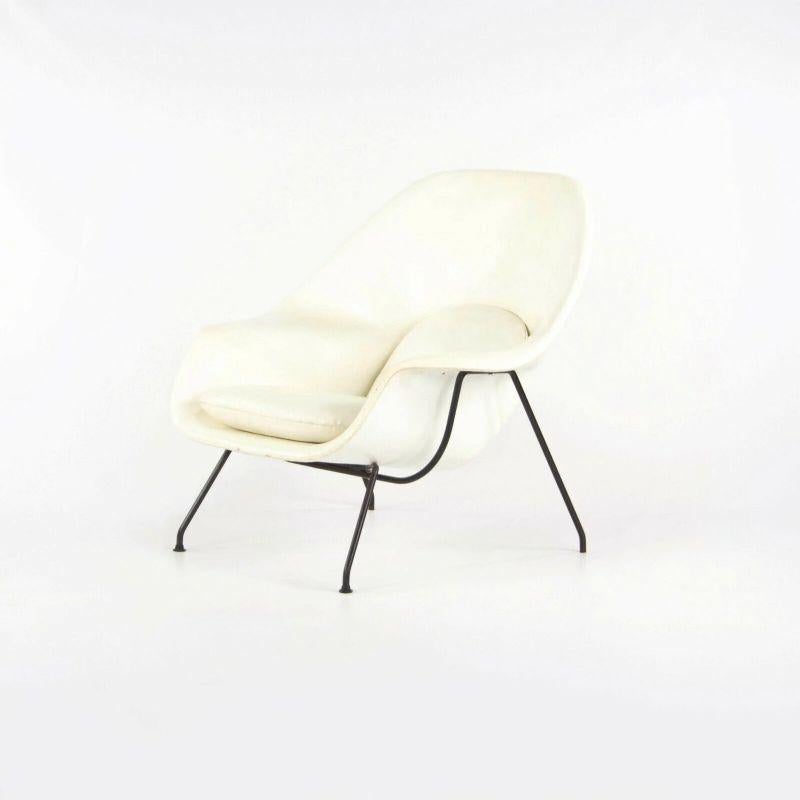Metal 1960s Eero Saarinen for Knoll Womb Chair with Original White Vinyl Upholstery For Sale