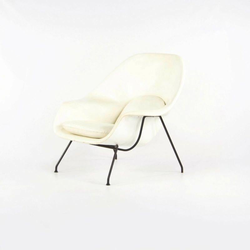 Mid-20th Century 1960s Eero Saarinen for Knoll Womb Chair with Original White Vinyl Upholstery For Sale