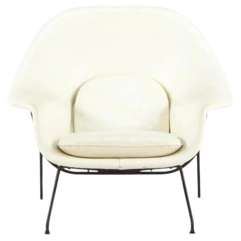 1960s Eero Saarinen for Knoll Womb Chair with Original White Vinyl Upholstery For Sale