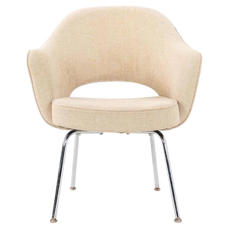 1960s Eero Saarinen Knoll Executive Dining Arm Chair, Cream Hopsack For Sale