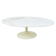Tavolino da caffè con piano in marmo di Eero Saarinen di Knoll del 1960