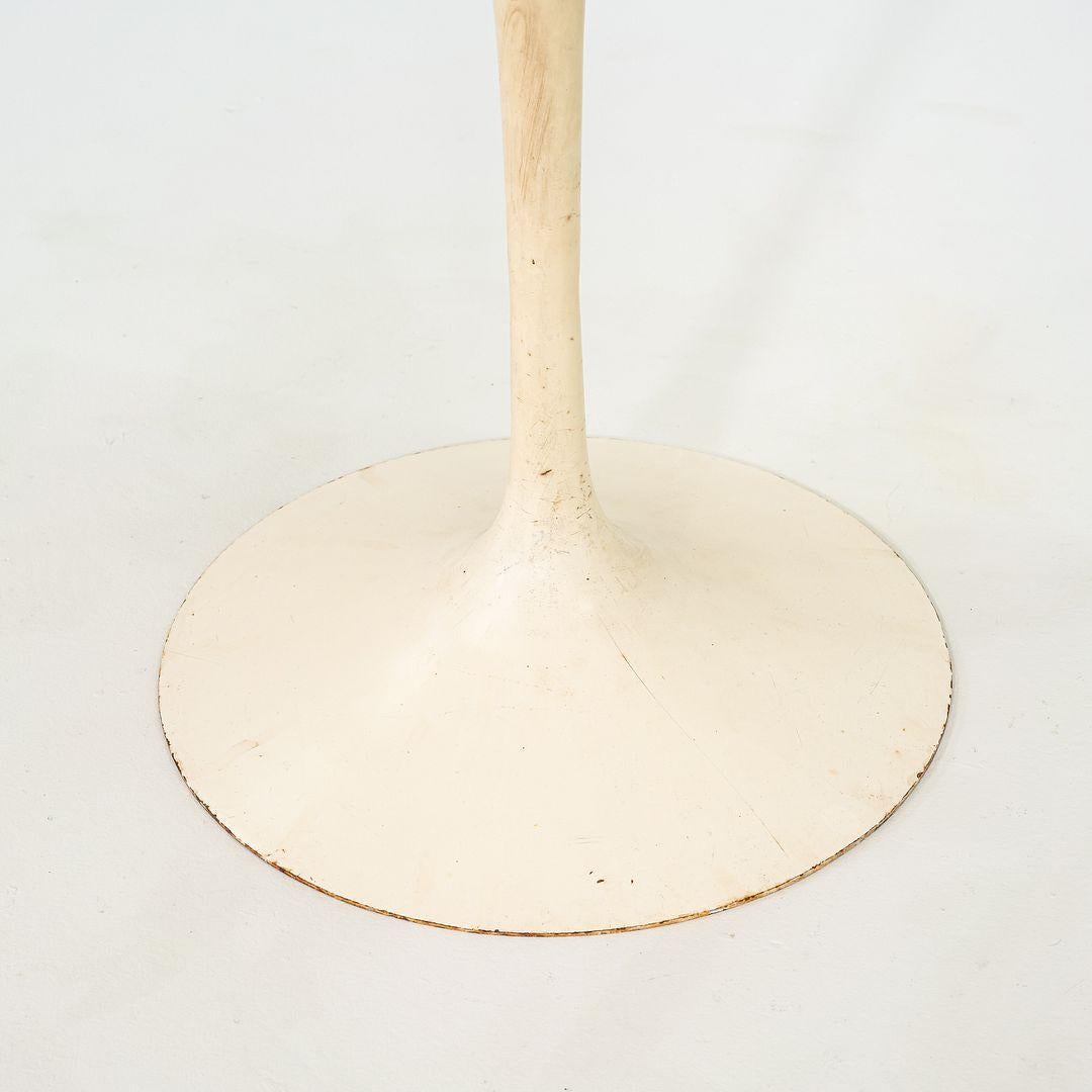 Américain 1960 Eero Saarinen Tulip Pedestal Dining Table with 42