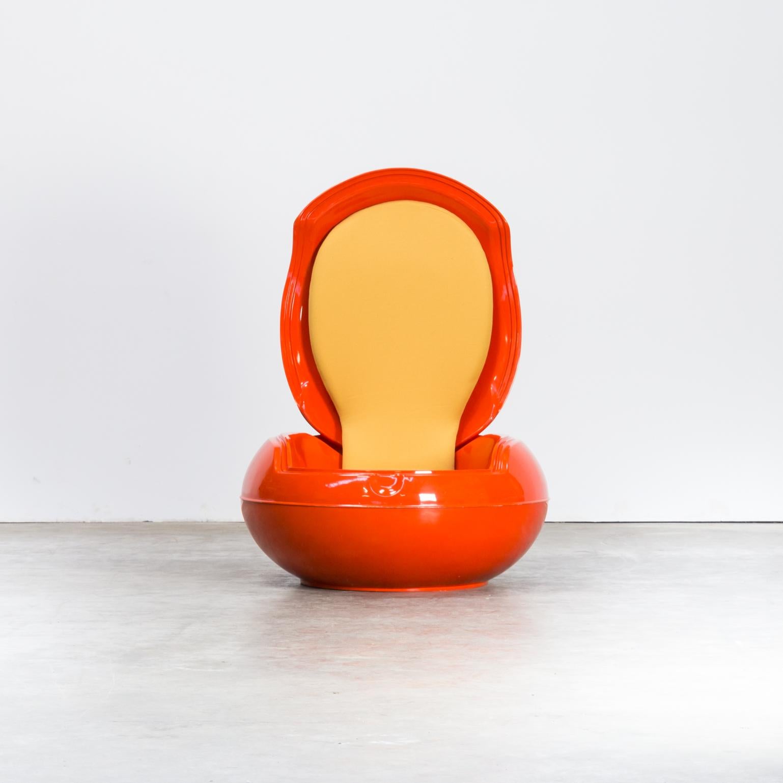 Mid-Century Modern 1960s Egg Chair by Peter Ghyczy For Sale