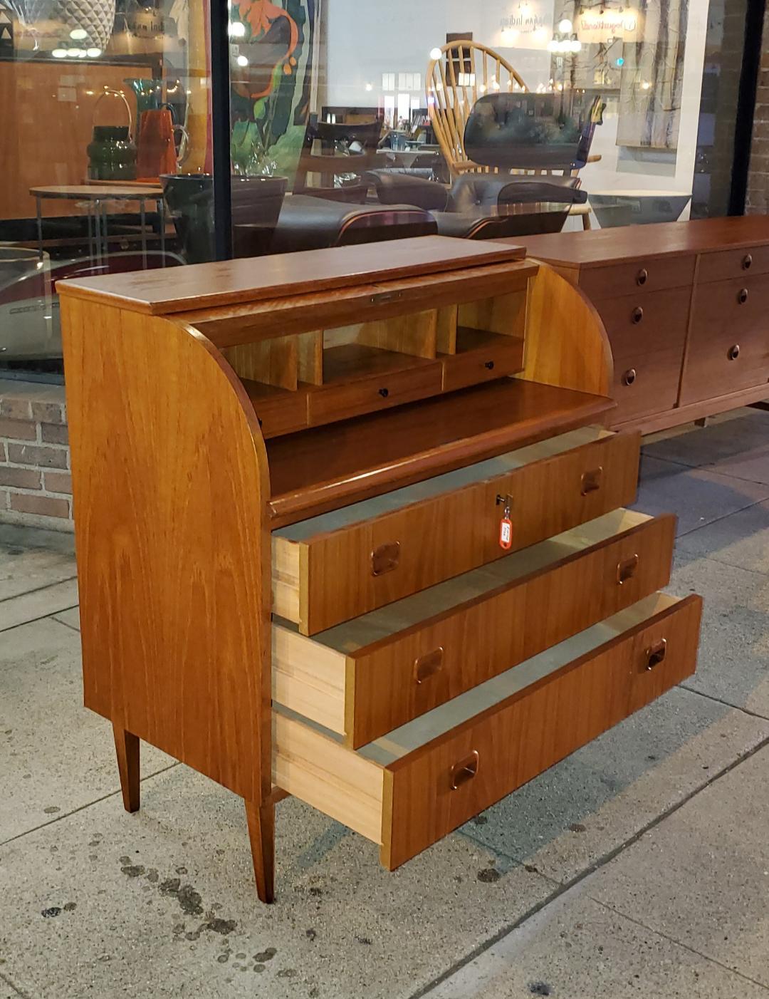 1960s Egon Ostergaard Scandinavian Roll Top Desk Swedish Secretaire with Key  In Good Condition For Sale In Monrovia, CA