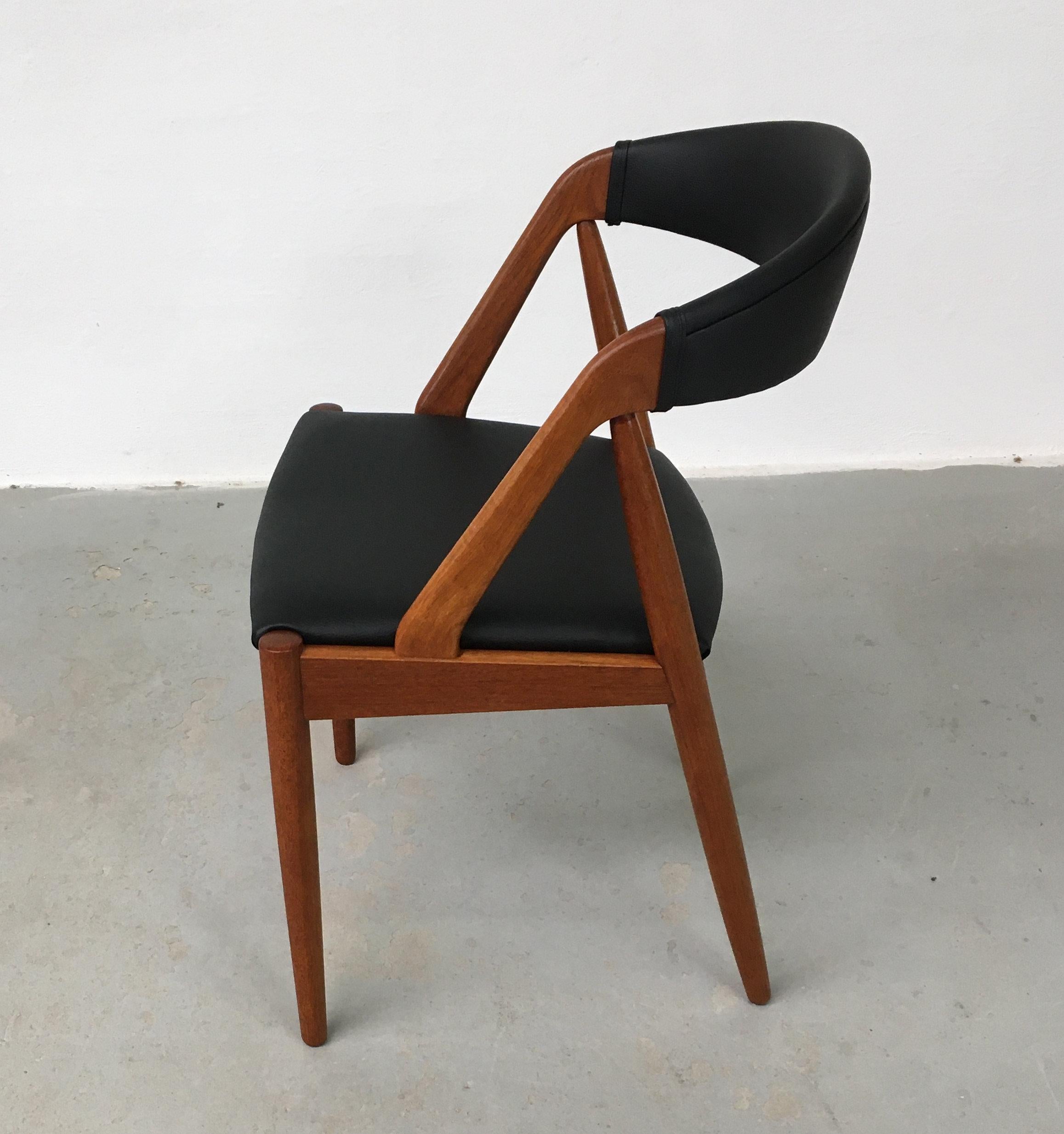 Eight Restored Kai Kristiansen Teak Dining Chairs Custom Reupholstery Included For Sale 2