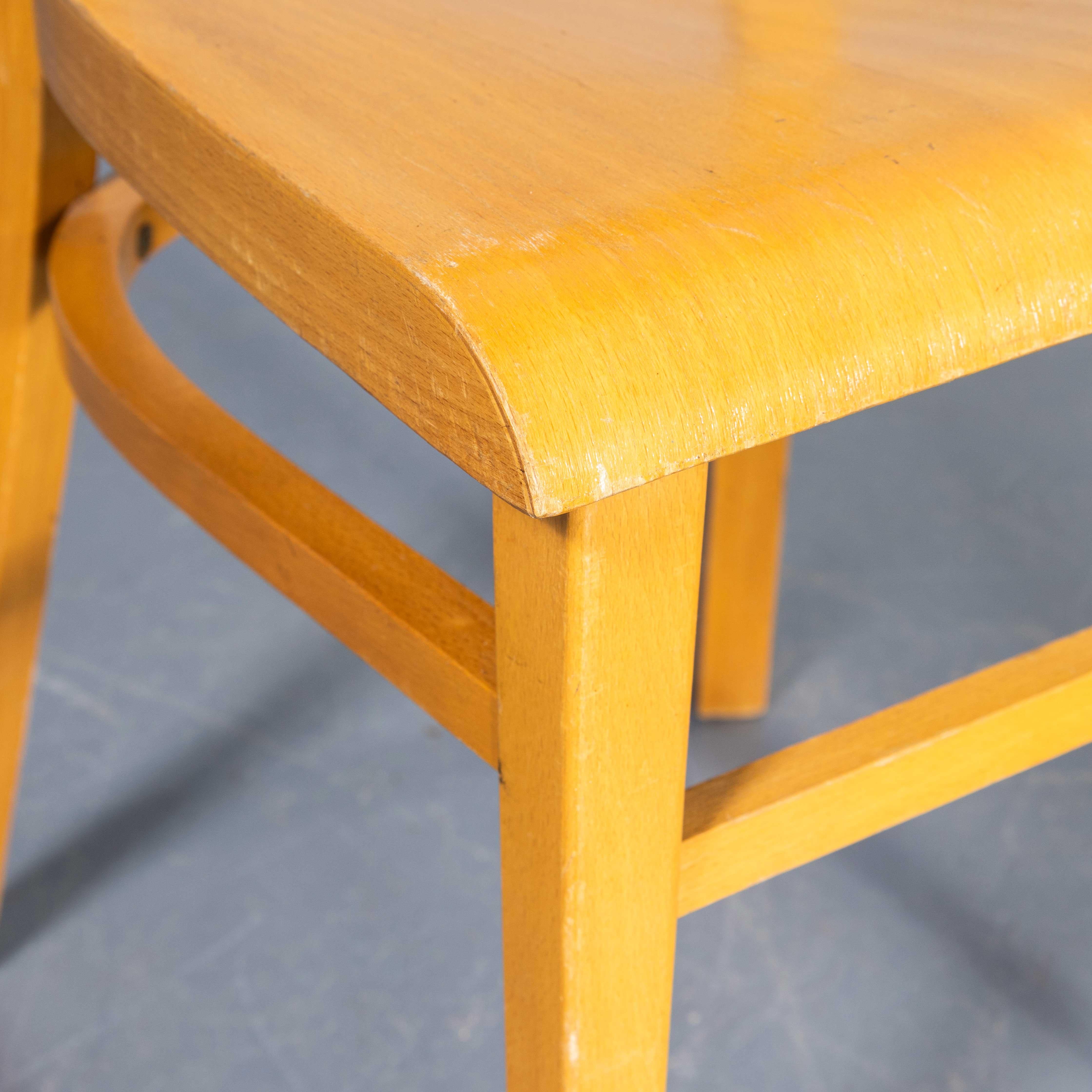 1960er Jahre Elegant zurück Original Thonet Esszimmerstühle - Set von vier im Angebot 1