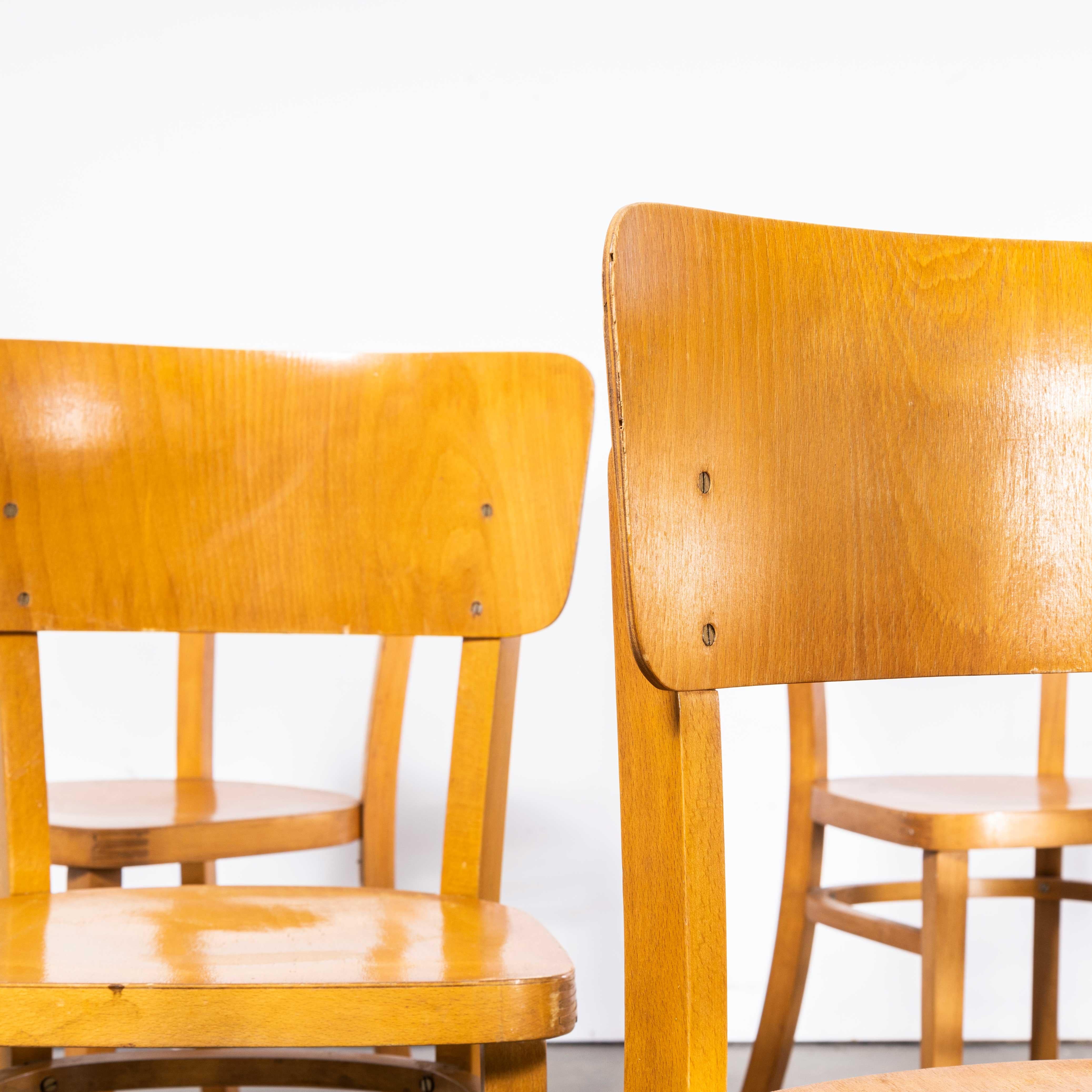 Chaises de salle à manger à dossier Elegance d'origine Thonet des années 1960 - Lot de neuf en vente 3