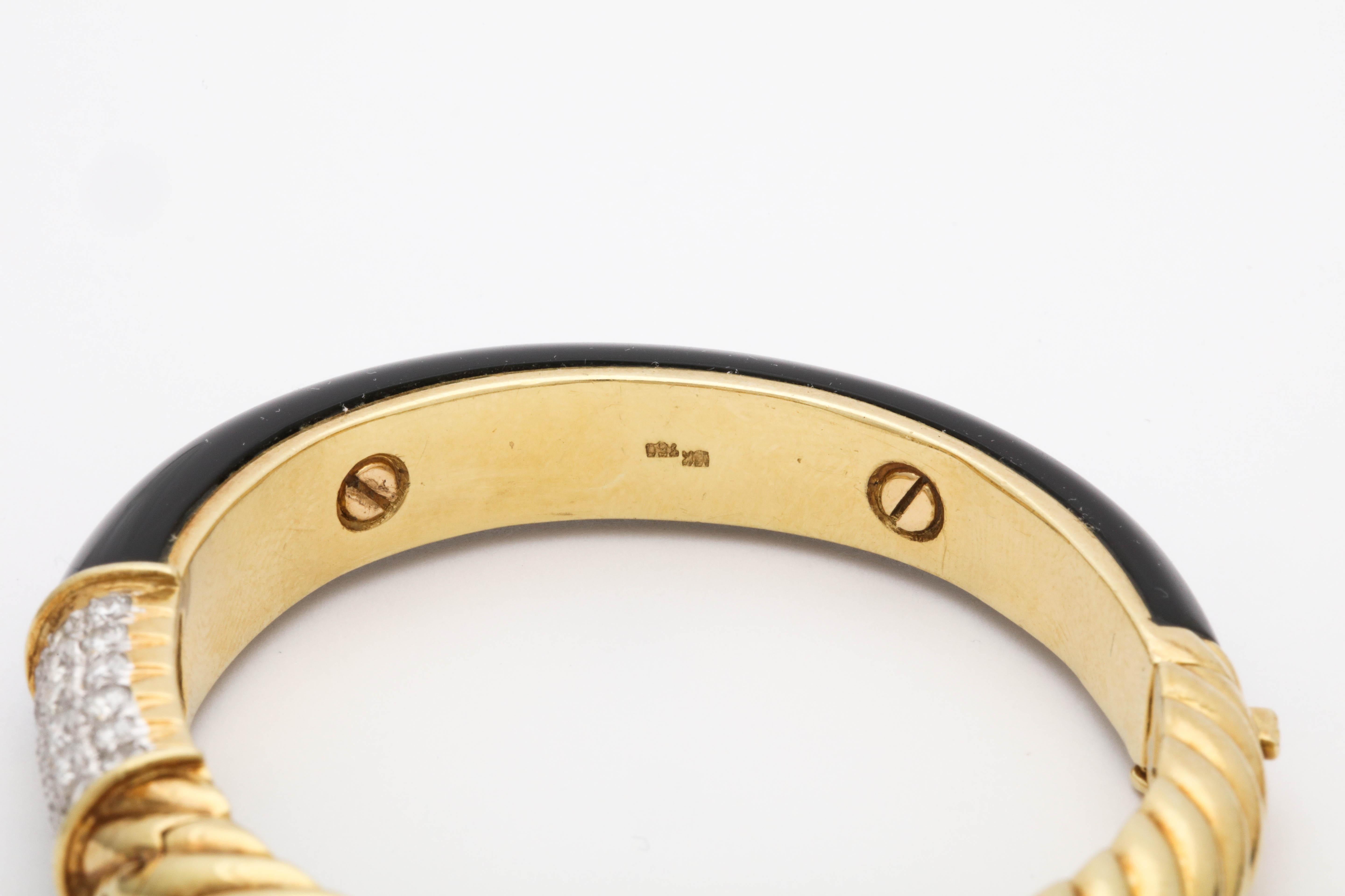1960s Elegant Custom Cut Shiny Onyx with Diamonds Textured Gold Pair of Bangles 3