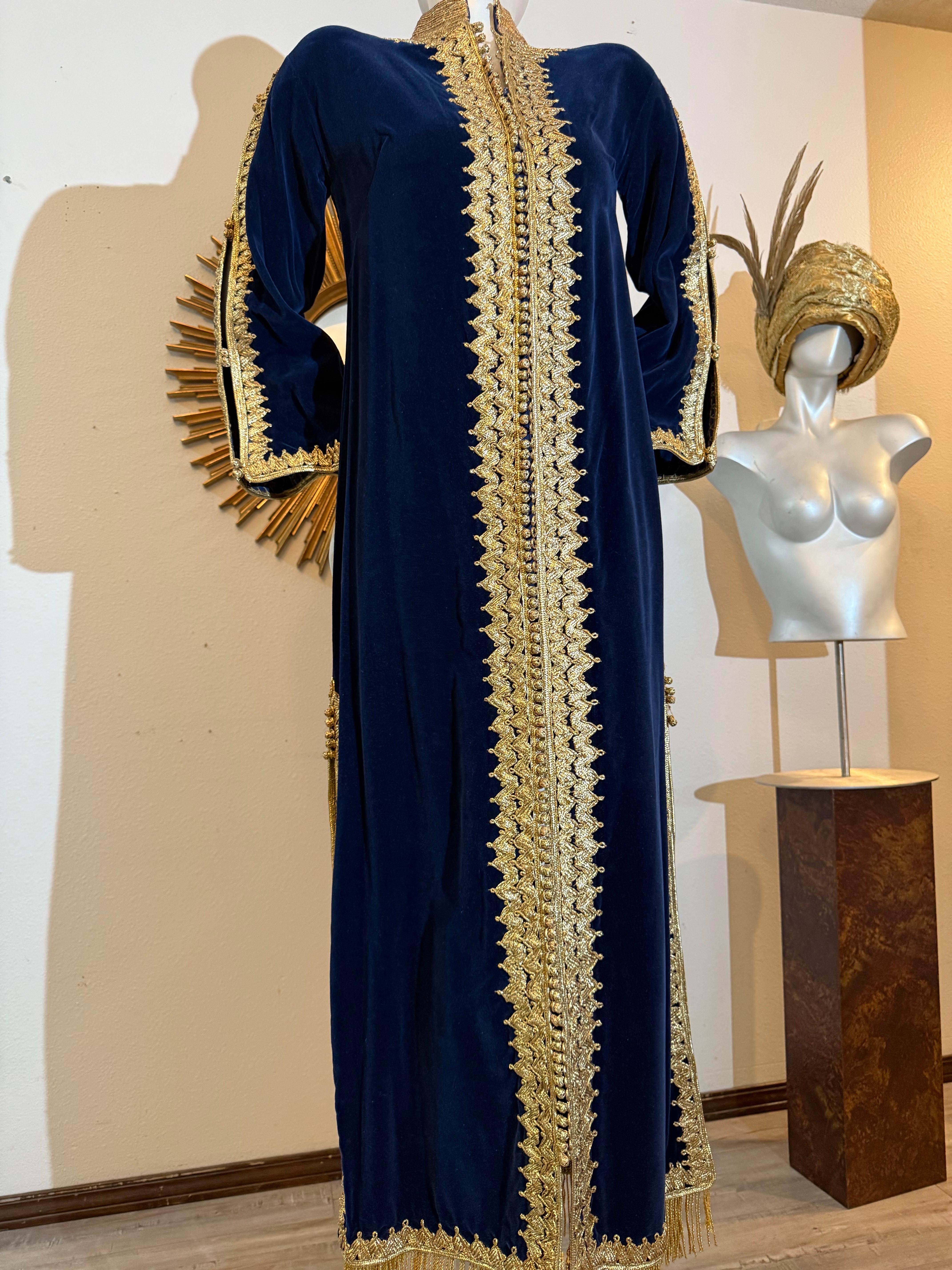 Black 1960s Elegant Moroccan Sapphire Blue Velvet Caftan w Gorgeous Gold Braidwork For Sale