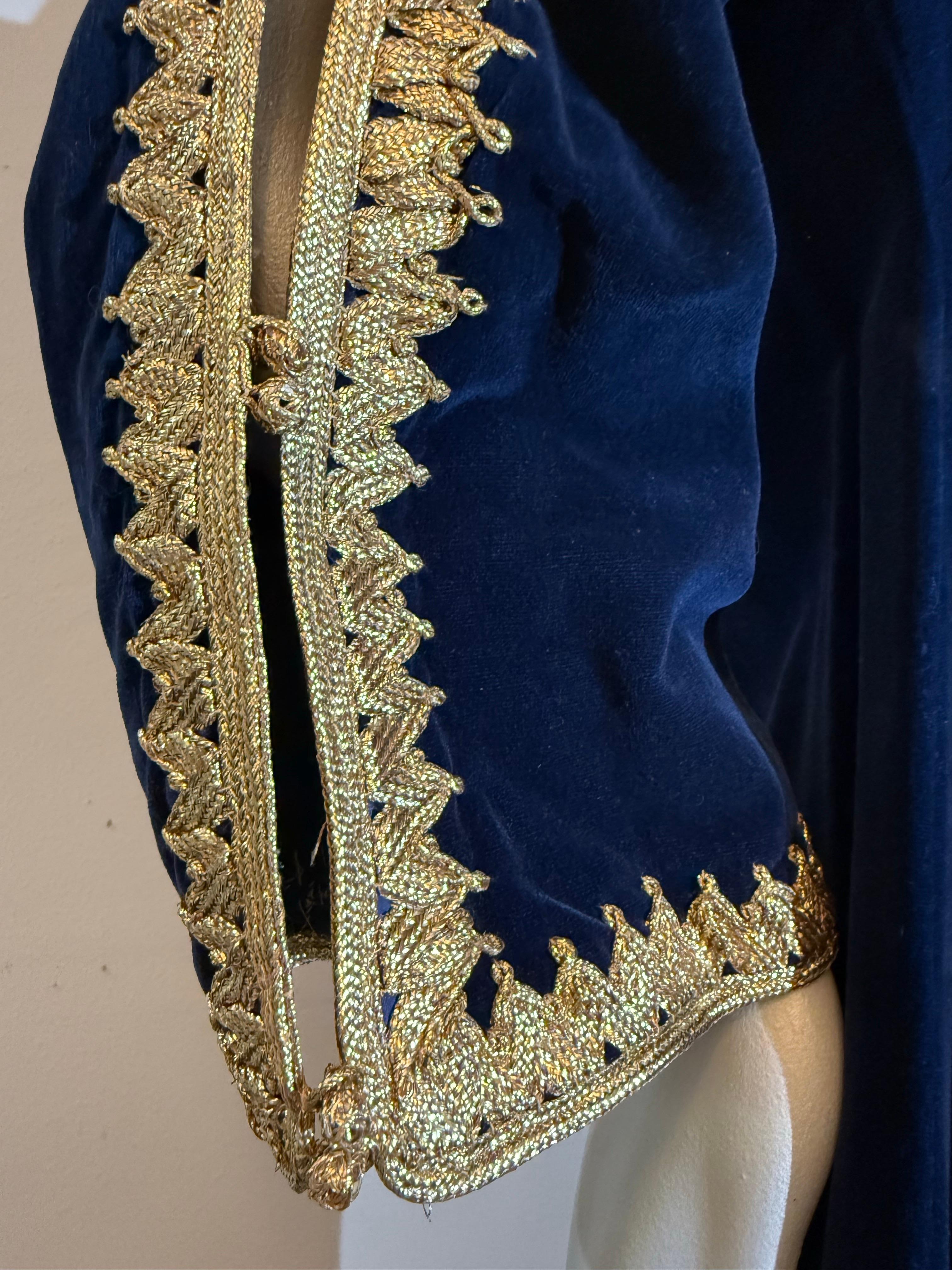 1960s Elegant Moroccan Sapphire Blue Velvet Caftan w Gorgeous Gold Braidwork For Sale 1