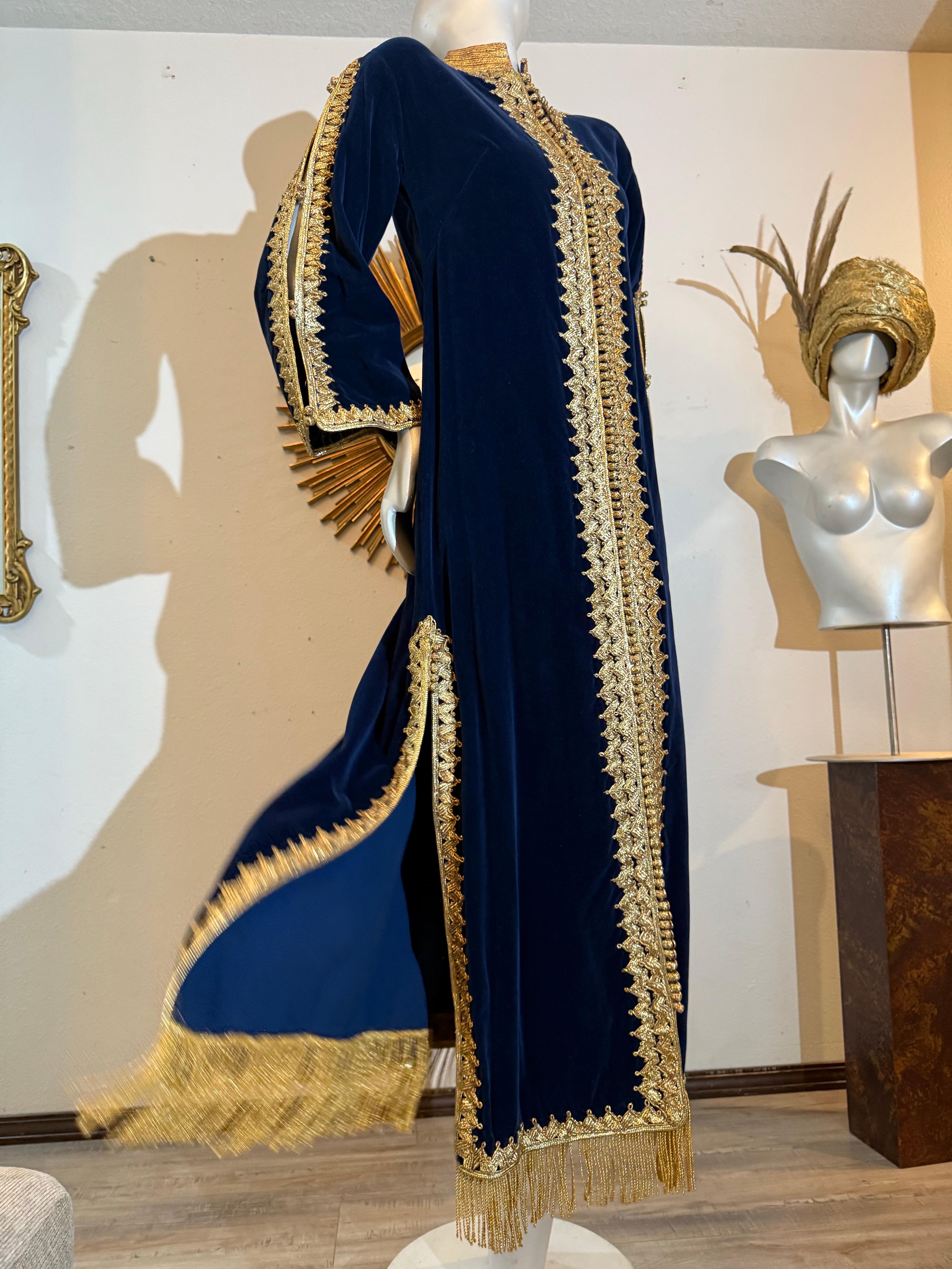 1960s Elegant Moroccan Sapphire Blue Velvet Caftan w Gorgeous Gold Braidwork For Sale 3