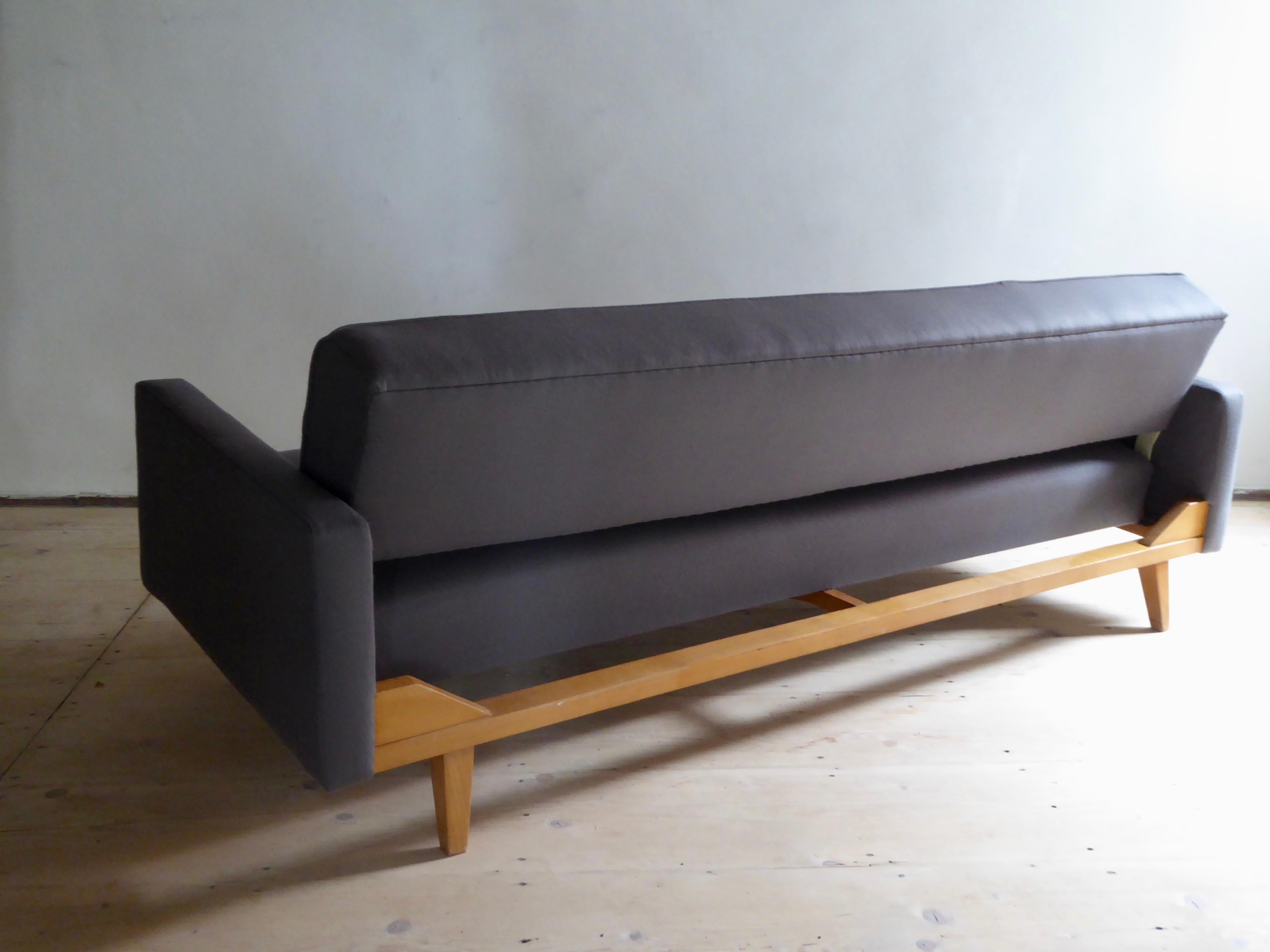 Mid-Century Modern 1960s Elegant Sofa and Daybed, Germany For Sale