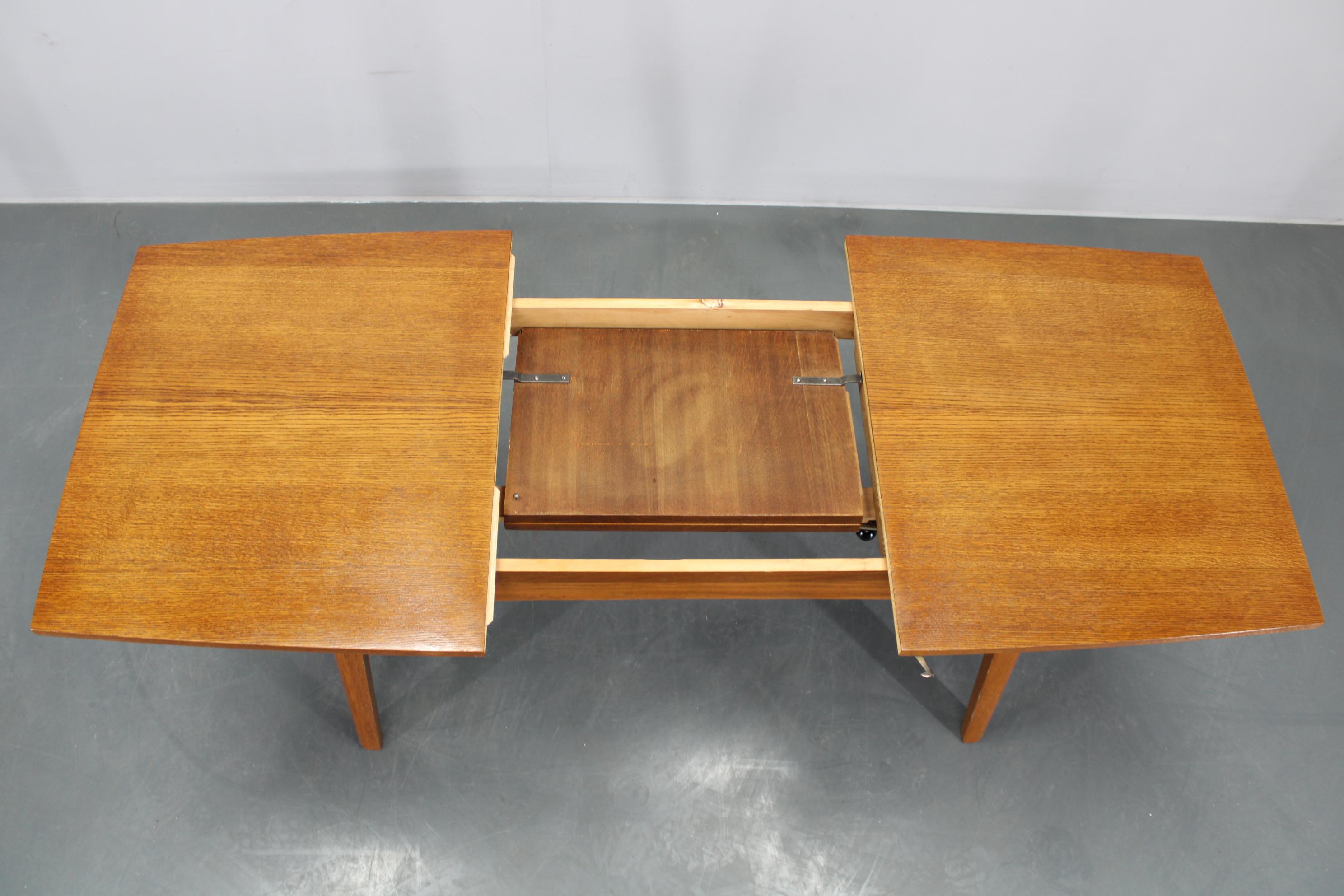 Ascensor de los años 60 y mesa de comedor extensible de roble, Alemania en venta 6