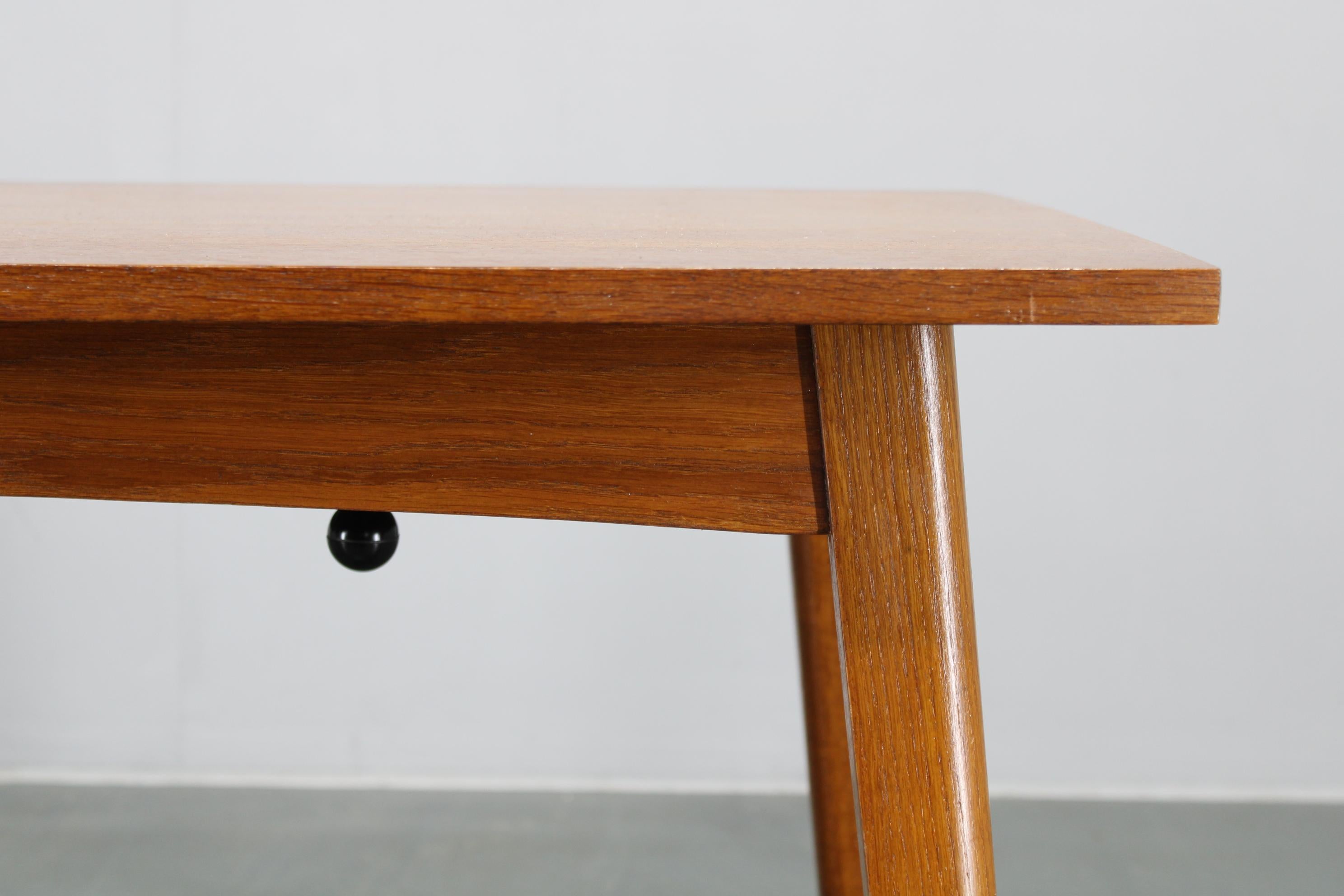 Ascensor de los años 60 y mesa de comedor extensible de roble, Alemania en venta 1