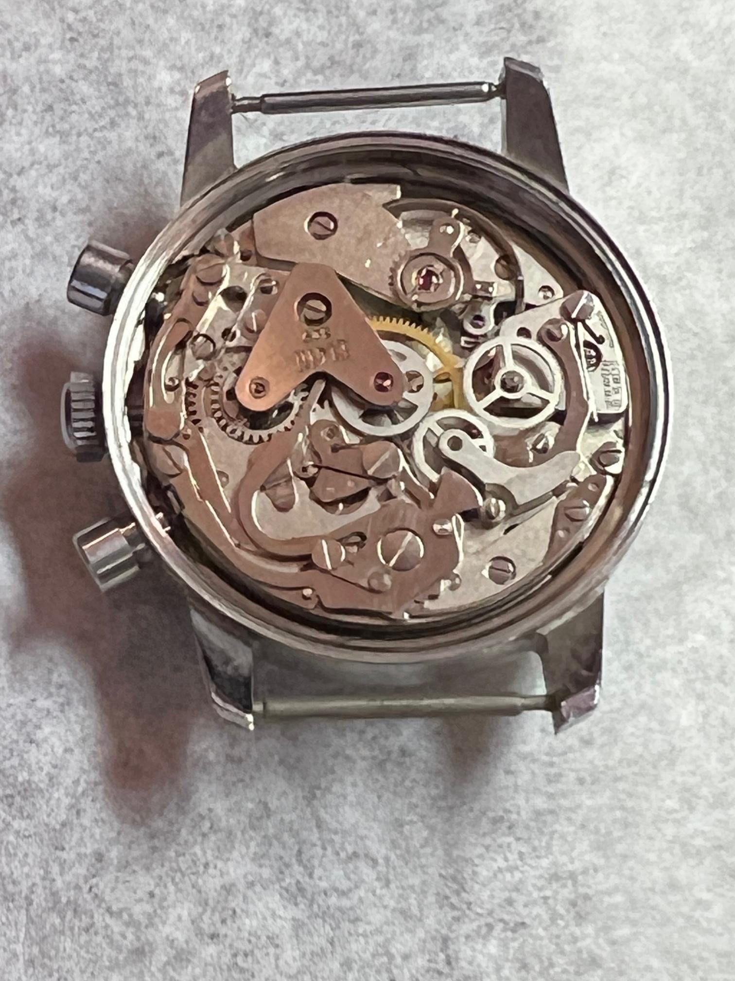 Elgin Stahl-Chronograph Panda-Zifferblatt, 1960er Jahre 6