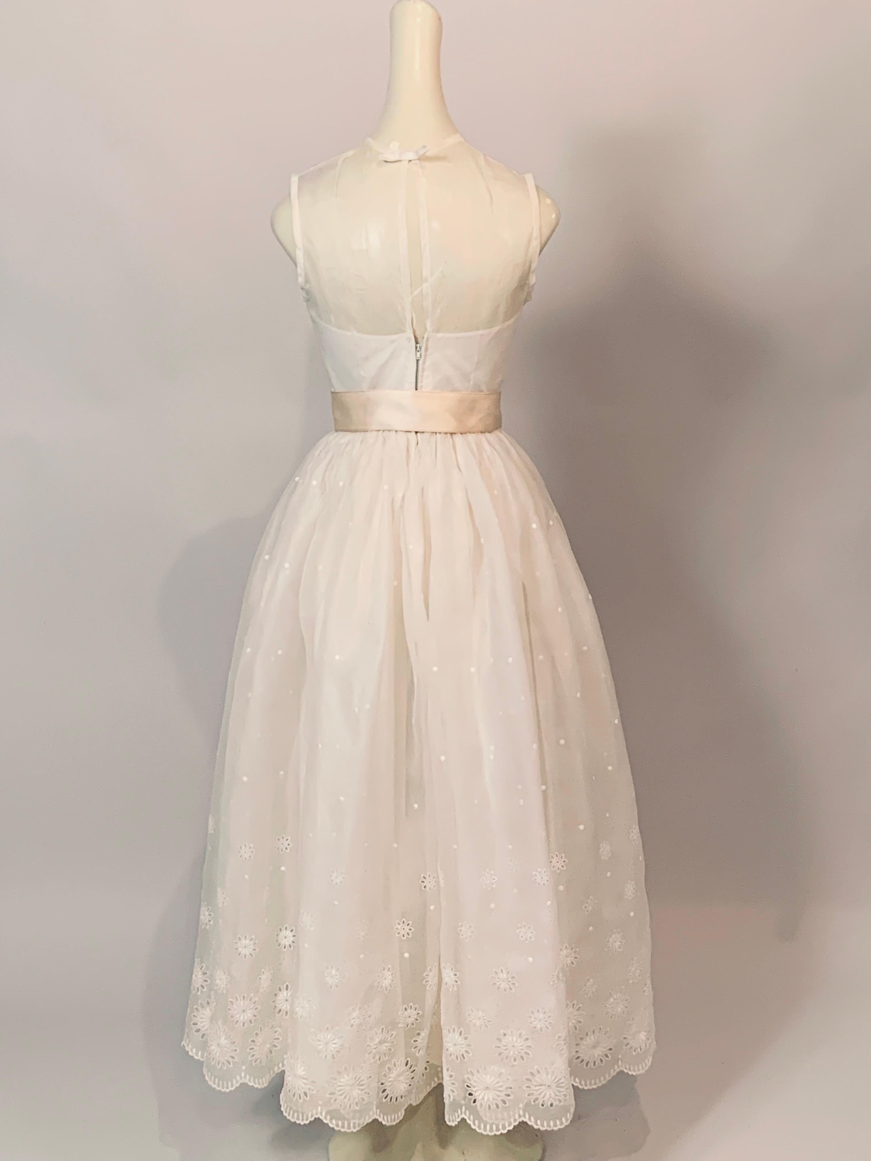 1960's Embroidered White Silk Organza Strapless Evening Gown or Wedding Dress For Sale 3