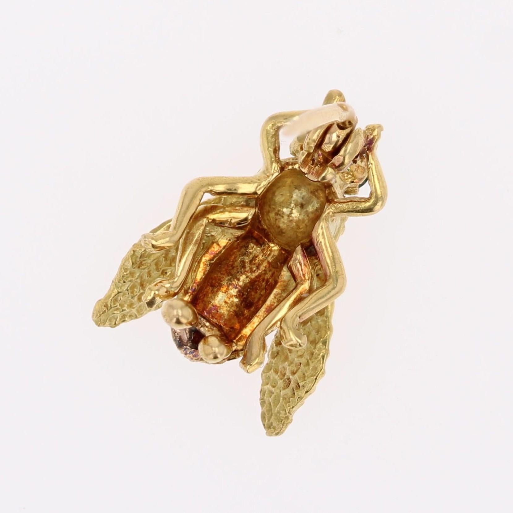Spilla ape piccola in oro giallo 18 carati con smeraldo del 1960 in vendita 8