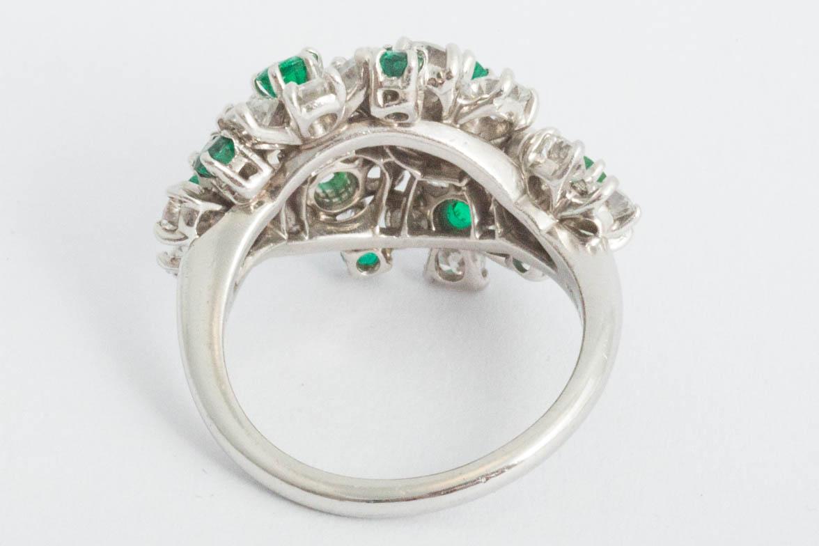 1960s Emerald and Diamond Flower Ring by Oscar Heyman In Excellent Condition For Sale In London, GB