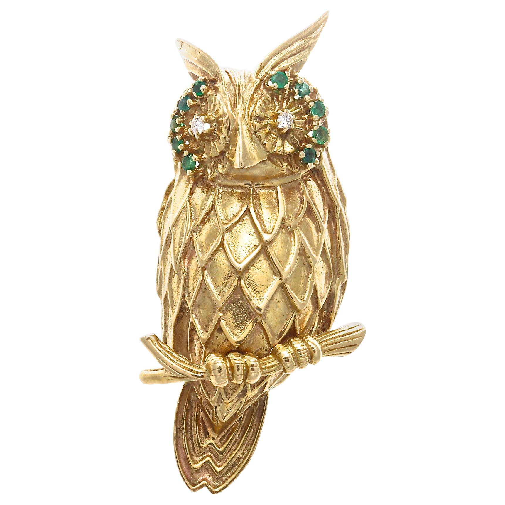 1960s Emerald Diamond 14 Karat Gold Owl Brooch