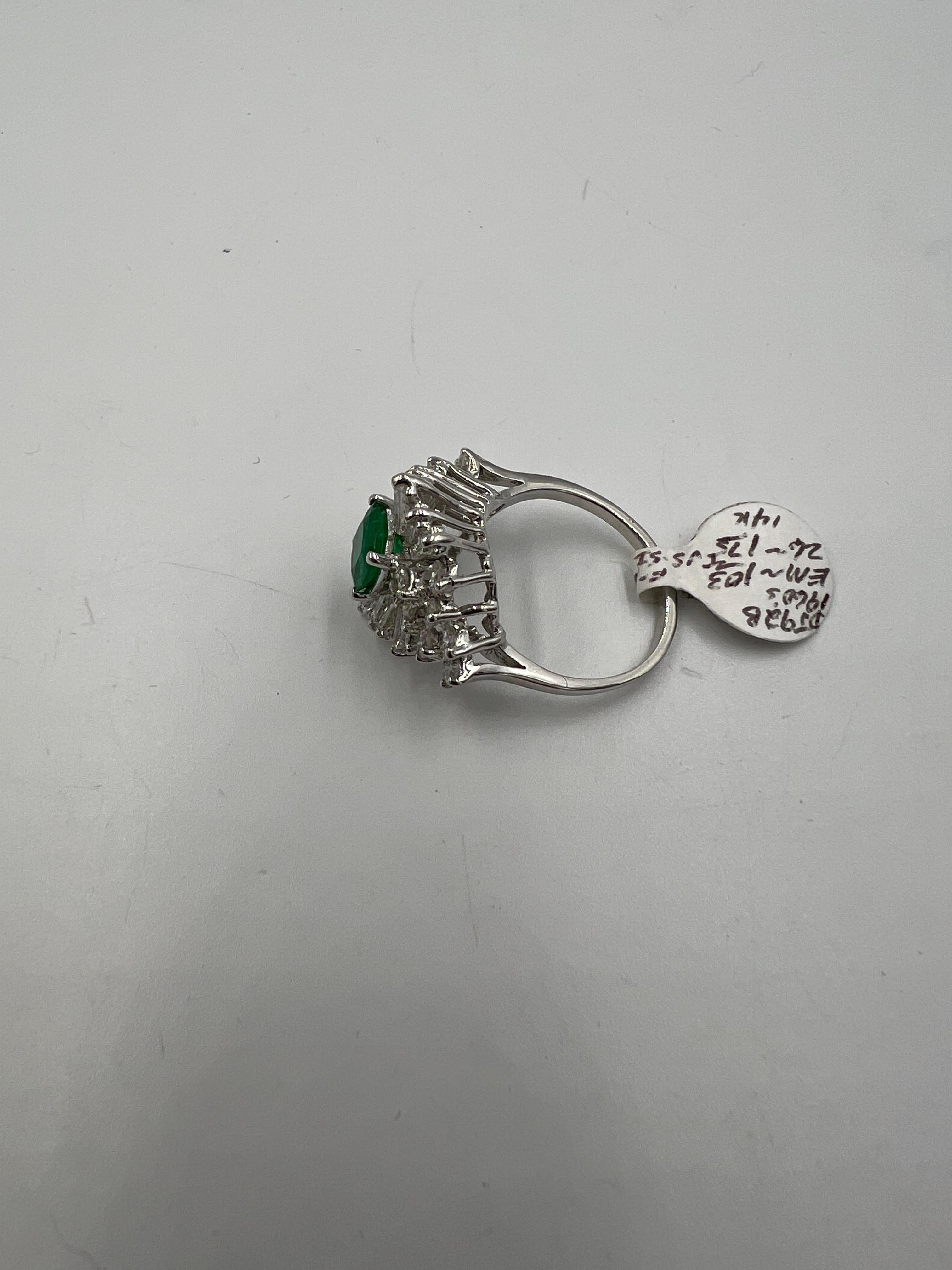 1960s Emerald Diamond White Gold Cocktail Ring For Sale 3