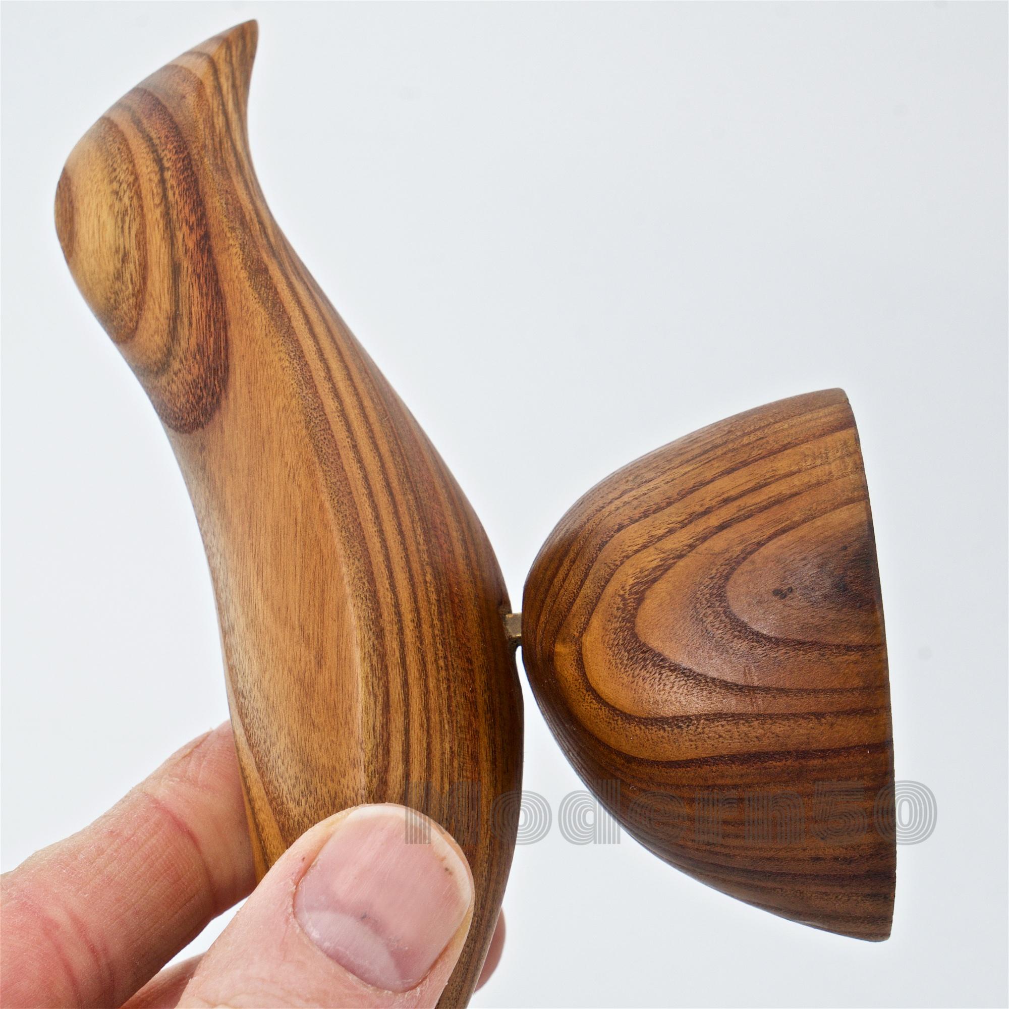Mid-Century Modern 1960s Emil Milan Modernist Bird Sculpture Sumac Cabin Modern New Hope Era For Sale