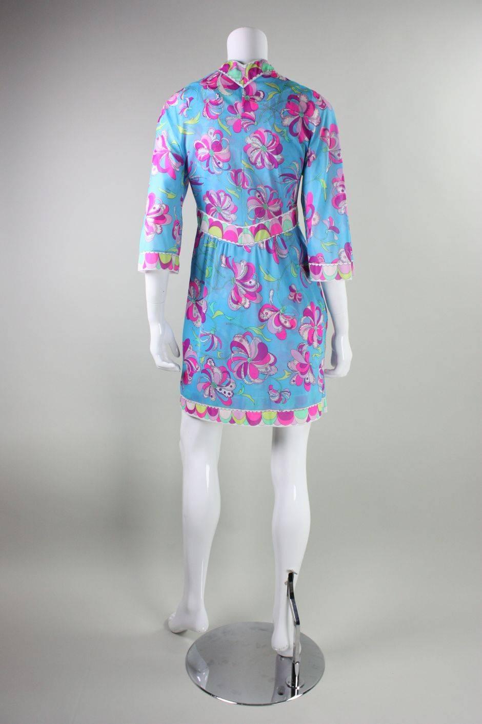 1960's Emilio Pucci for Formfit Rogers Robe & Nightgown In Excellent Condition For Sale In Los Angeles, CA