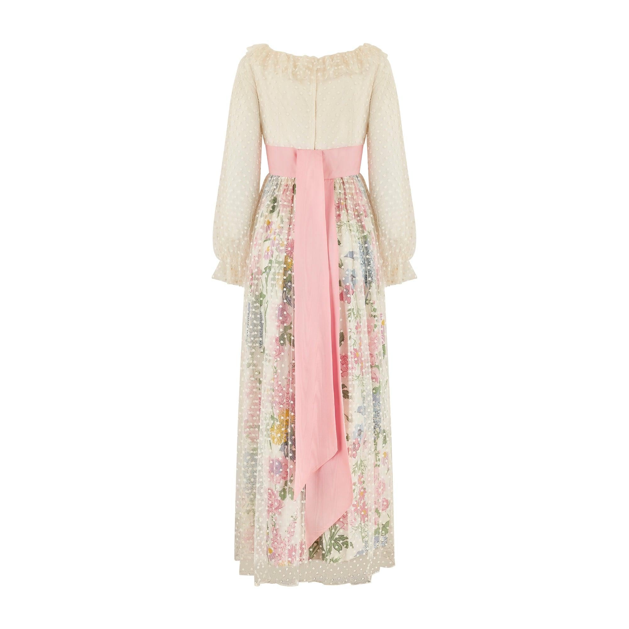 Beige 1960 Emma Domb - Robe à fleurs et filet avec ceinture moirée en vente