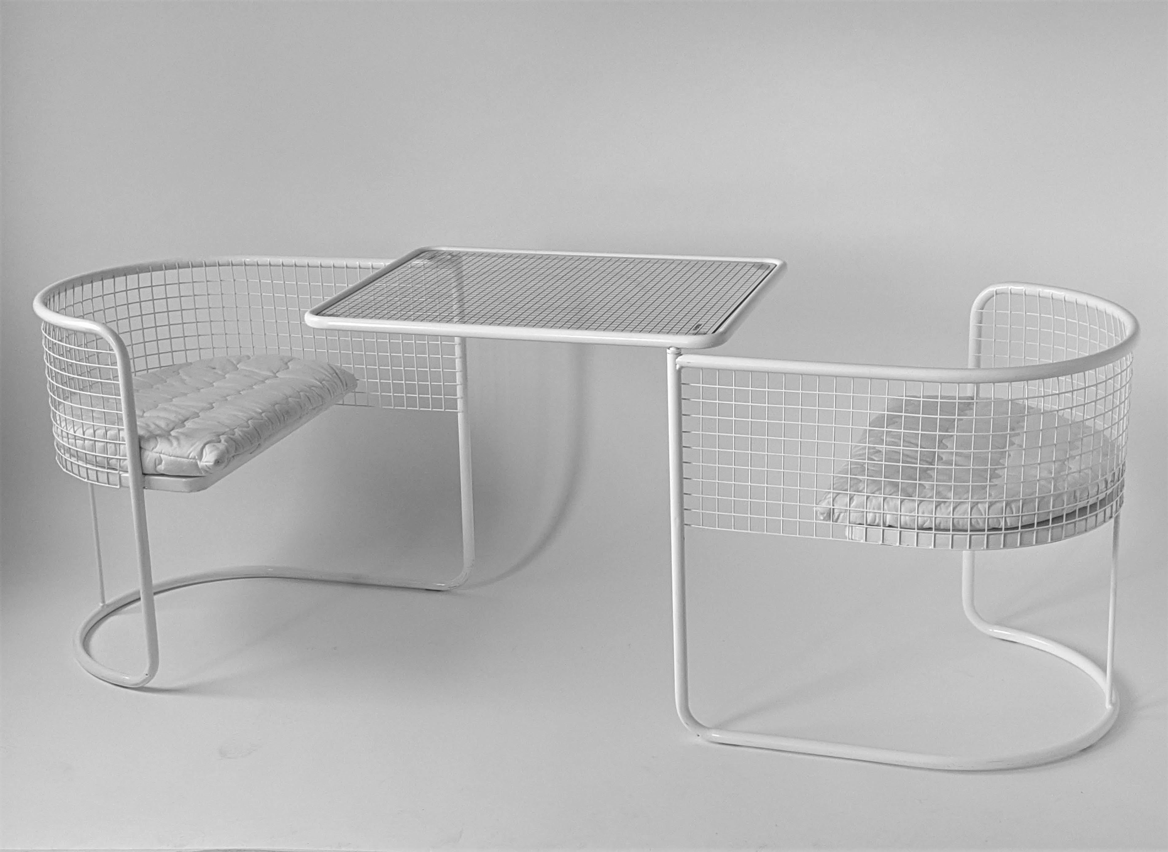 1960s EMU Pivoting Wire Chair Under Table System:: Italie 4